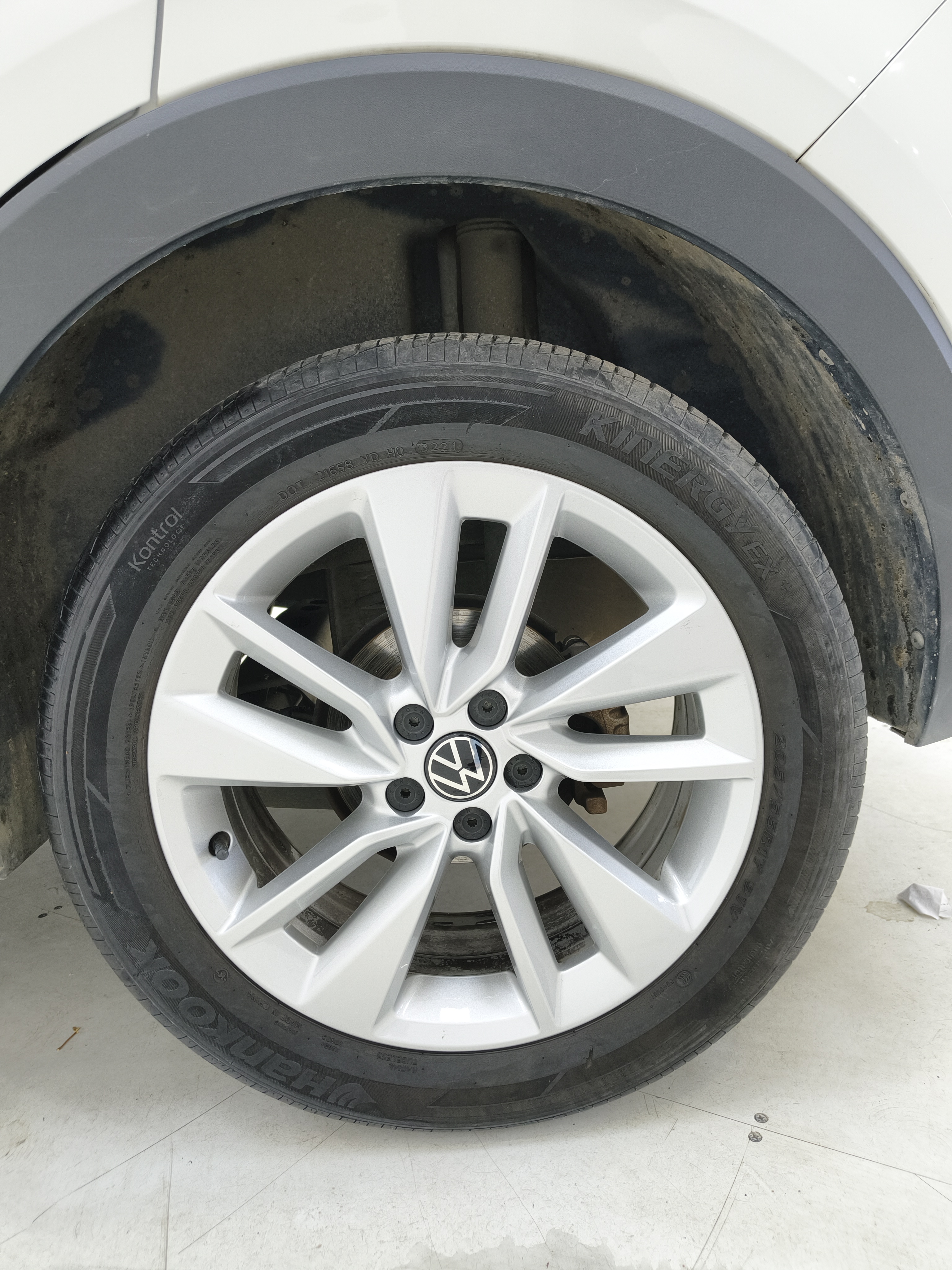 Volkswagen T-Cross 2022 car image #17