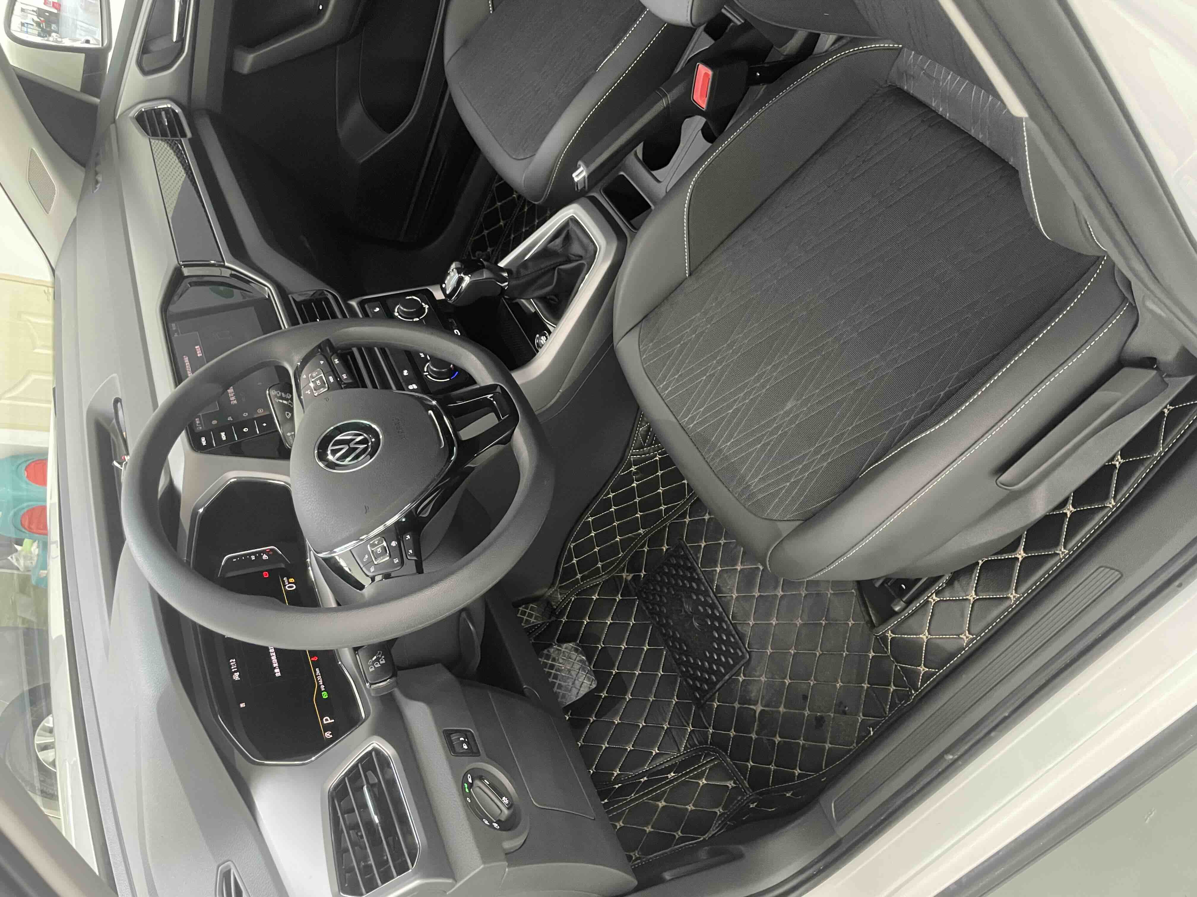 Volkswagen T-Cross 2022 #17 Volkswagen T-Cross 2022 car image #17