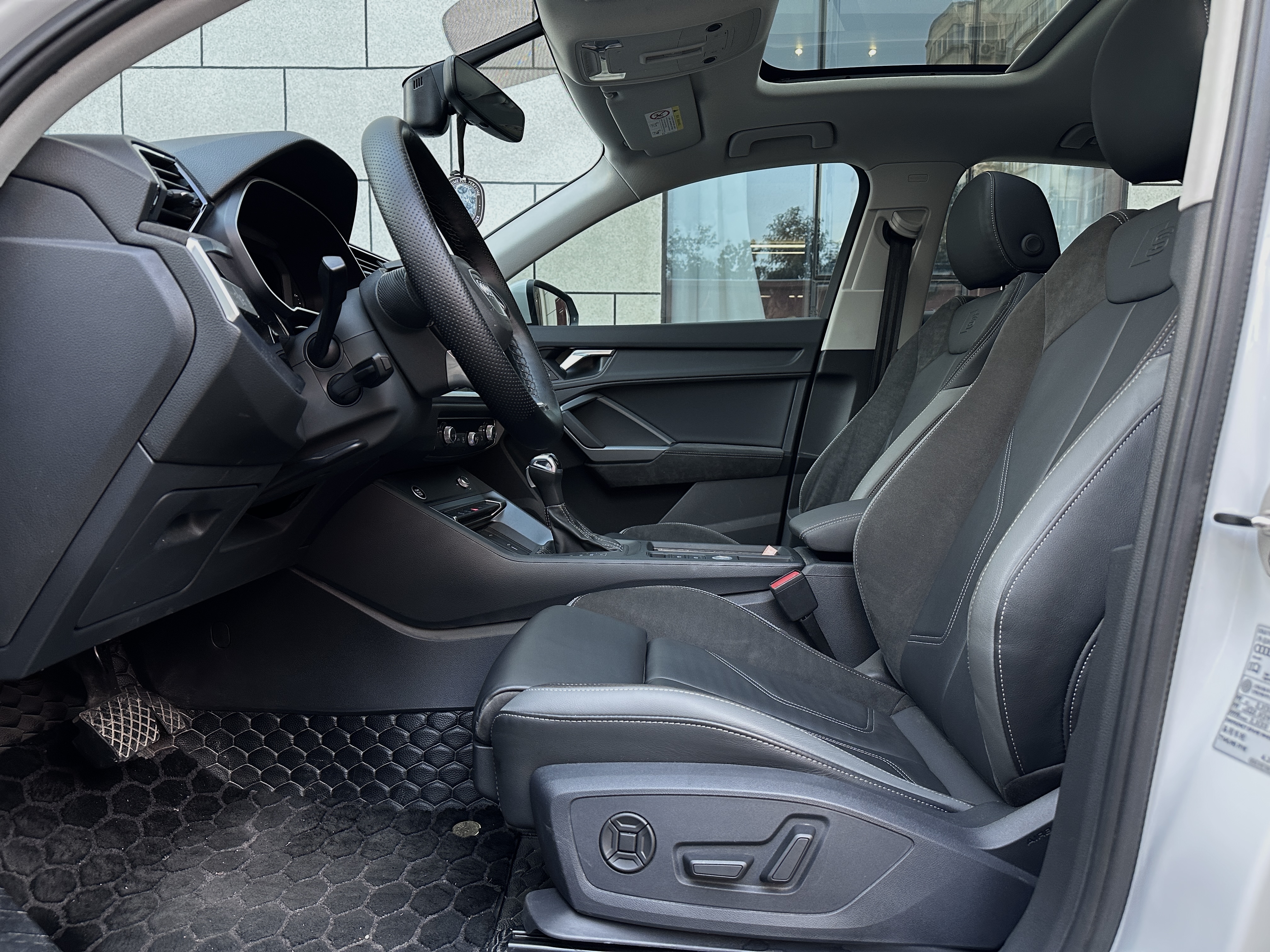 Audi Q3 Sportback 2022 изображение автомобиля #17