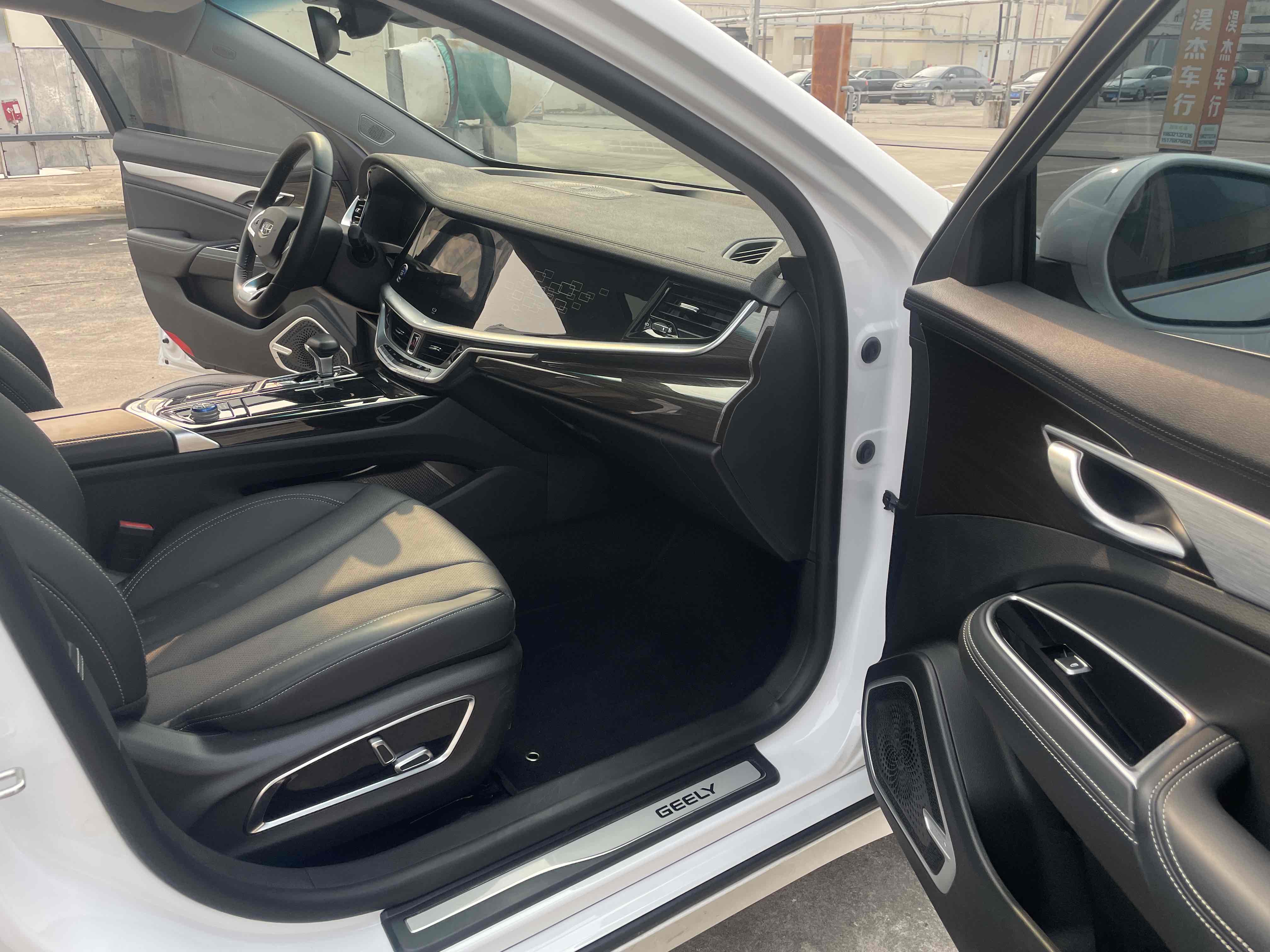 GEELY Ulion New Energy 2021 #17 GEELY Ulion New Energy 2021 car image #17