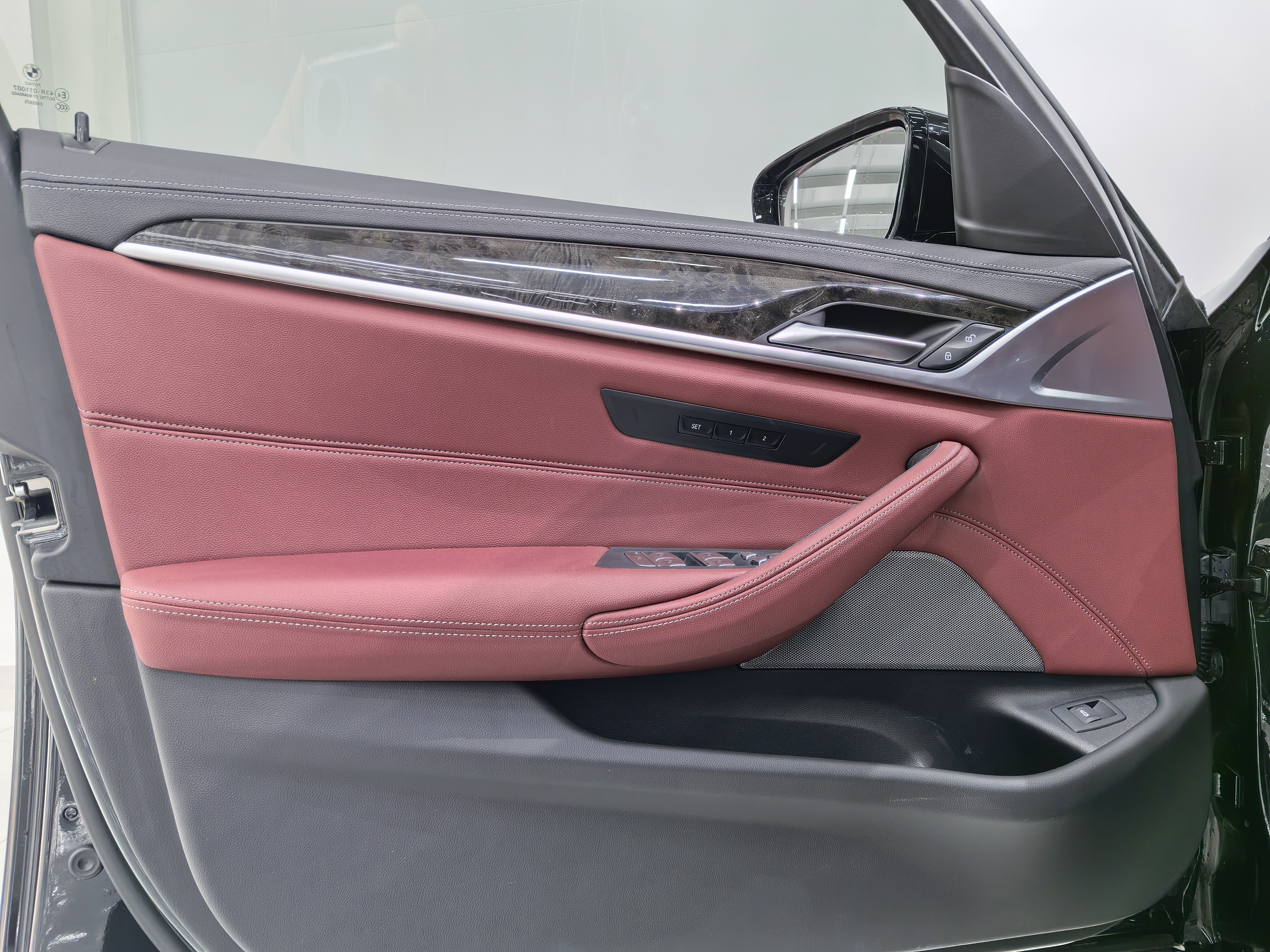 BMW 5 Series 2022 car image #17
