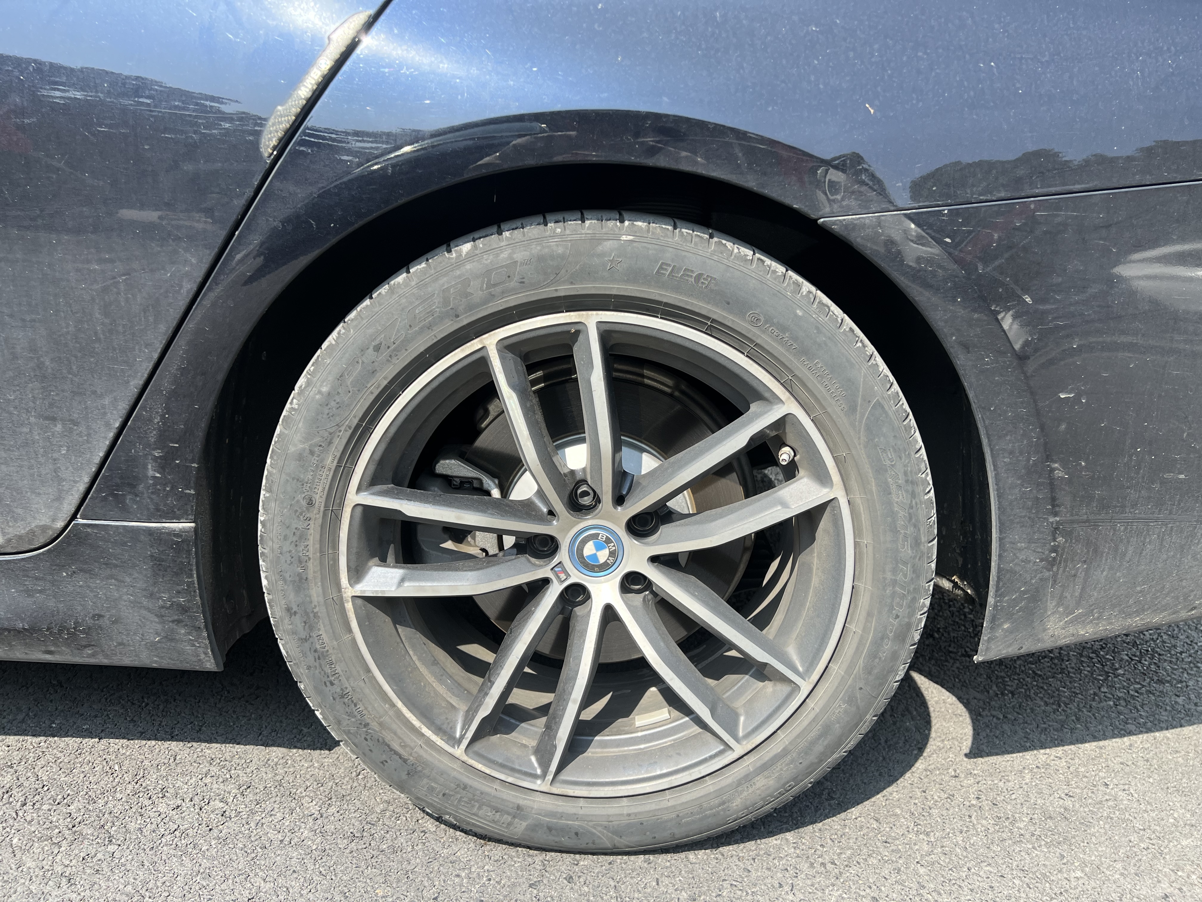 BMW 5 Series New Energy 2022 car image #17