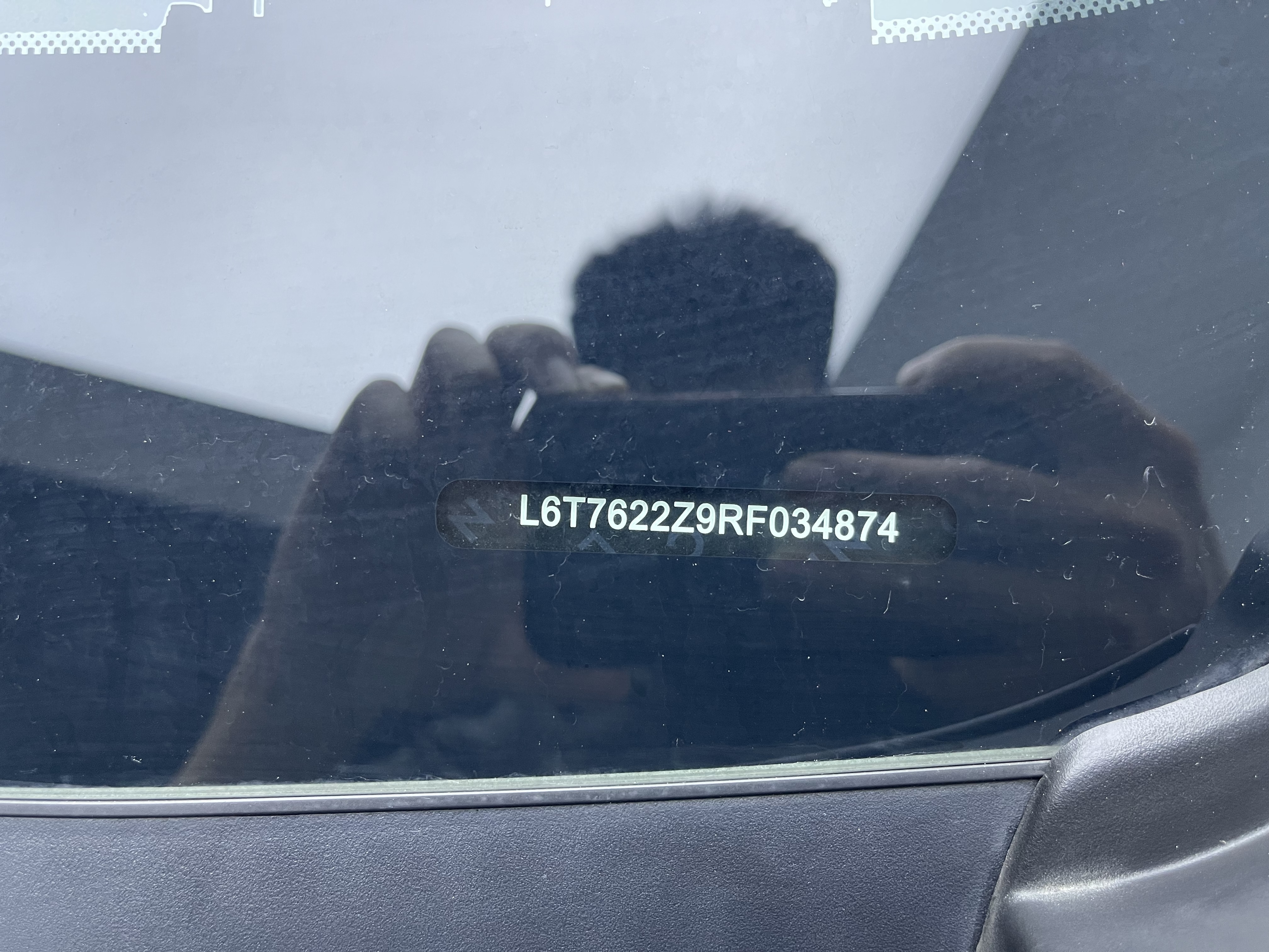 Lynk & Co 06 2024 car image #17