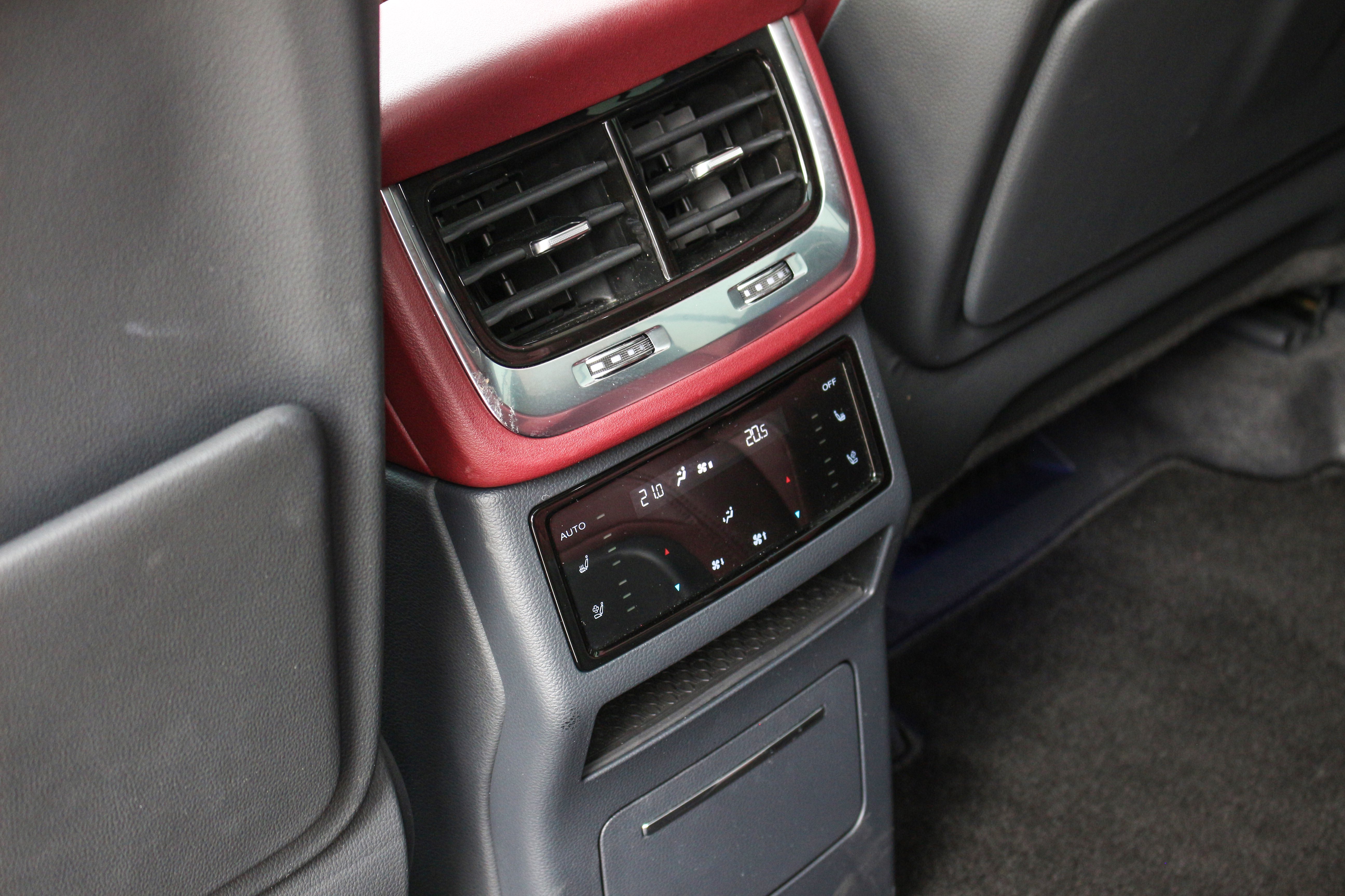 HongQi E-HS9 2023 car image #17