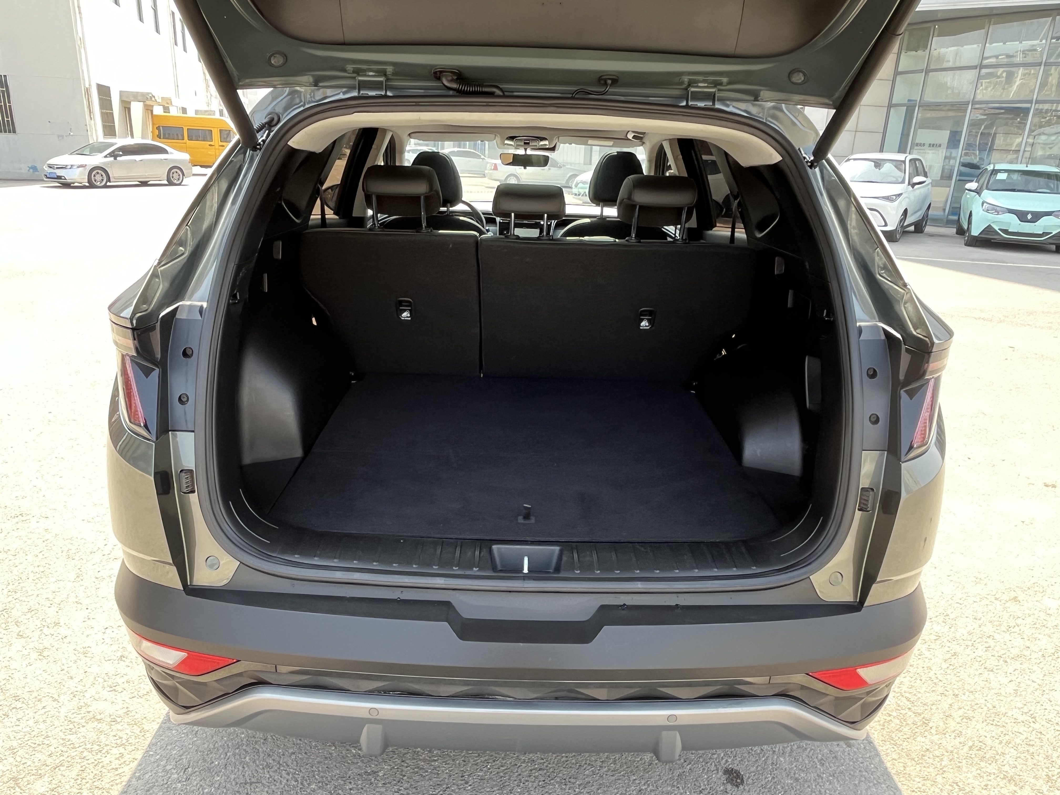 Hyundai Tucson 2022 immagine di auto #17