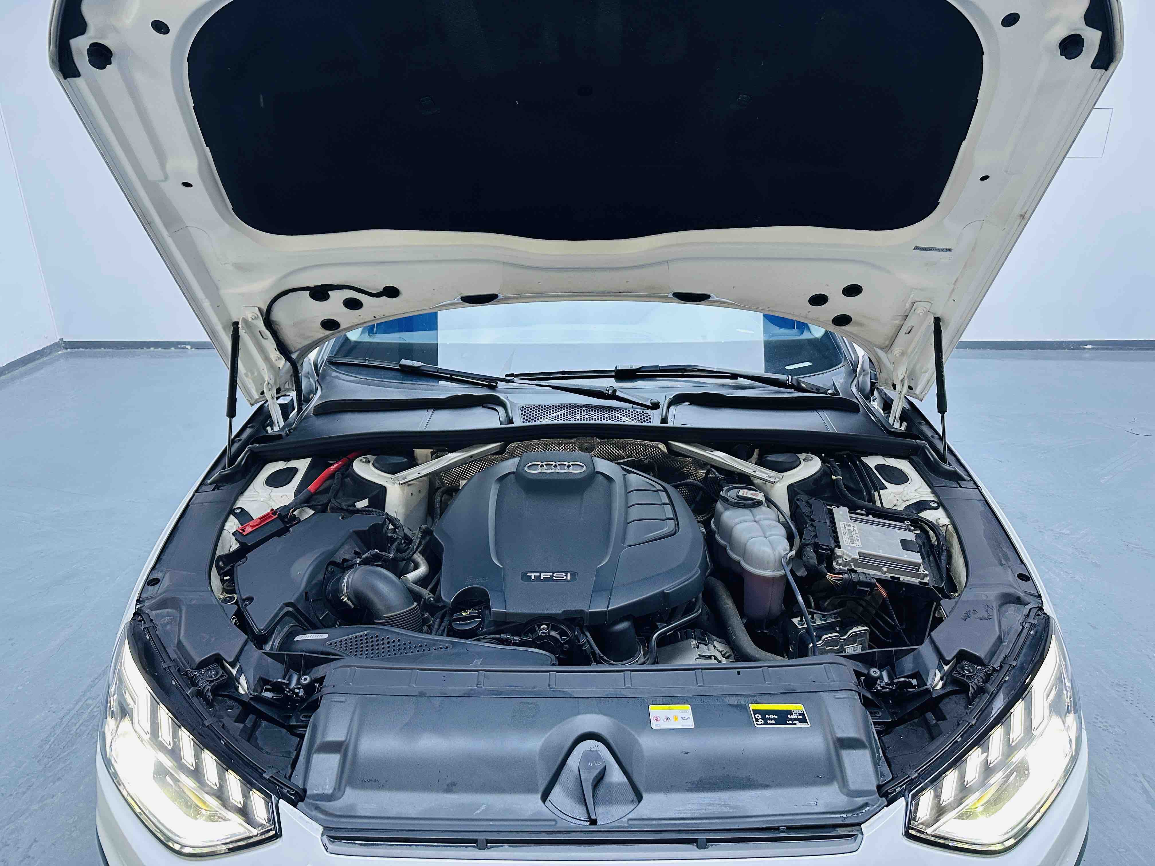 Audi A4L 2022 immagine di auto #17