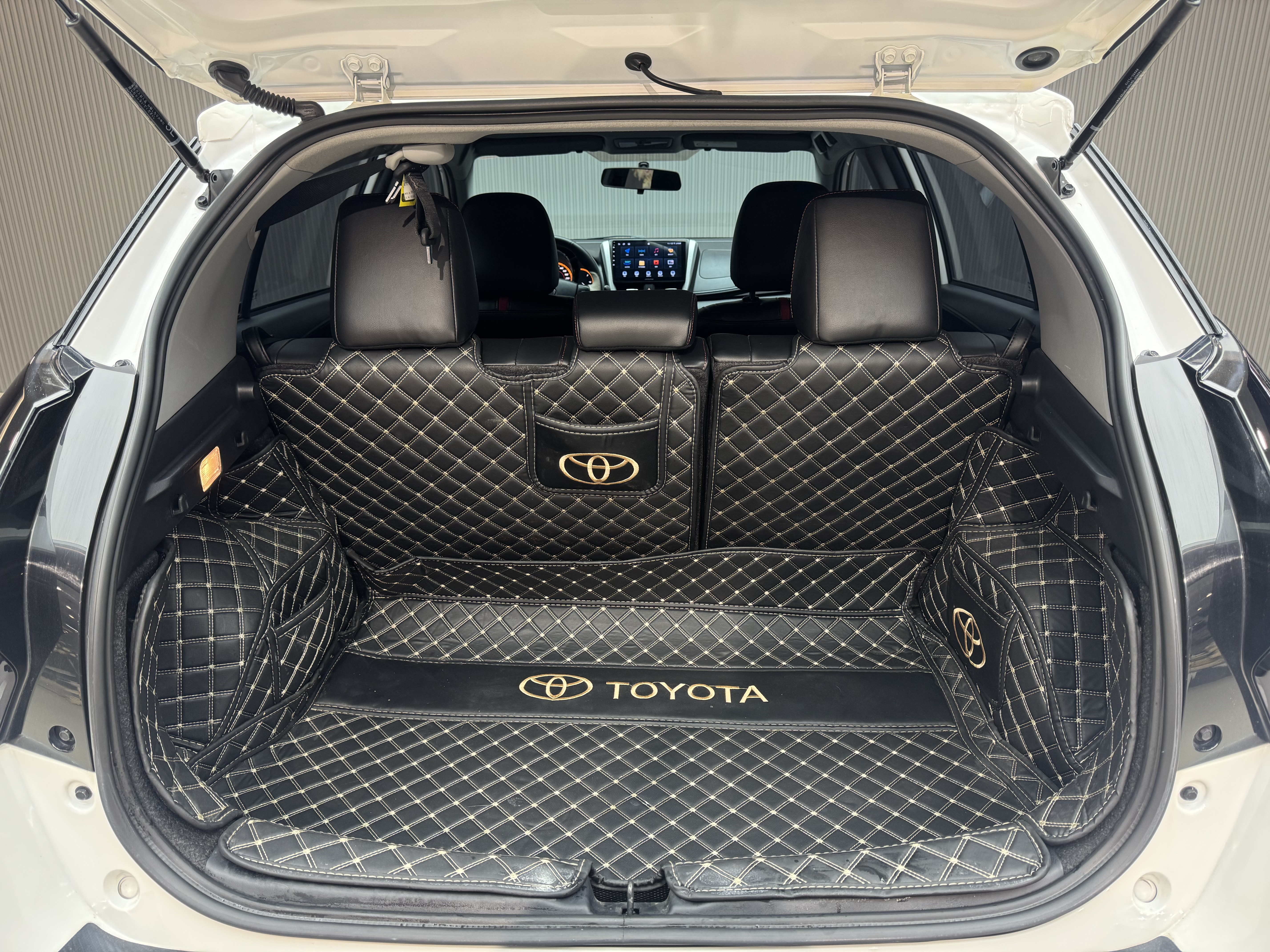 Yaris L Zhixuan 2022 car image #17