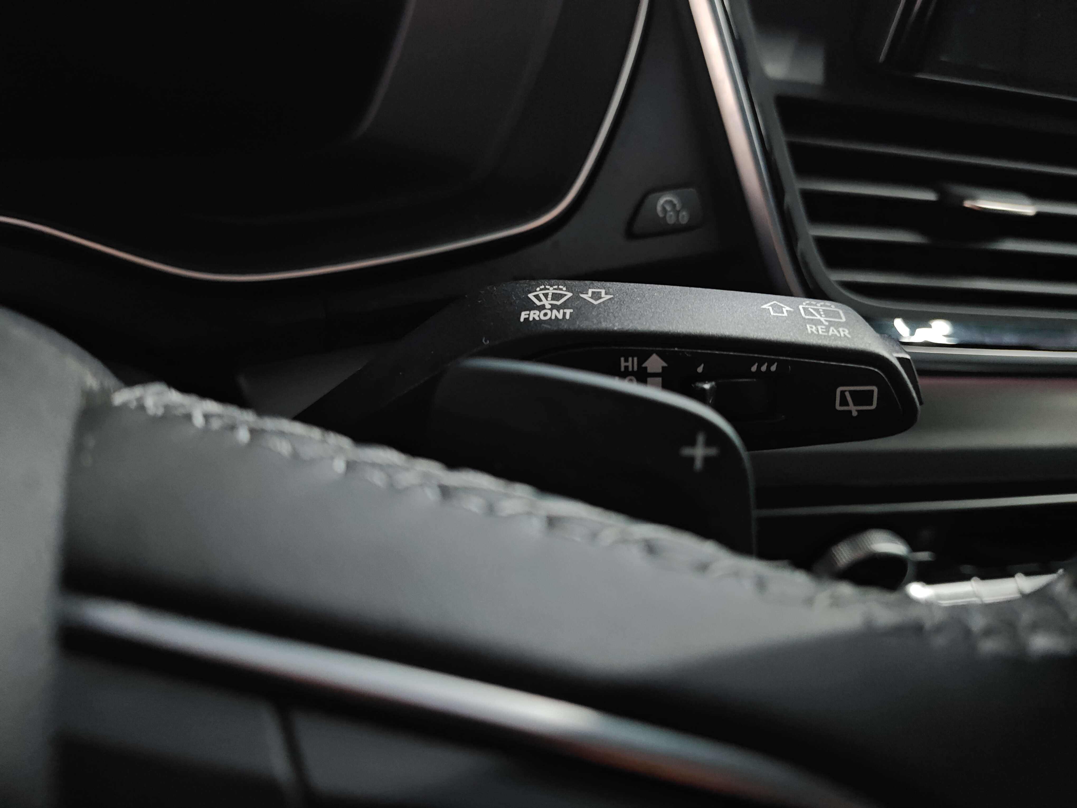 Audi Q5L Sportback 2022 car image #17