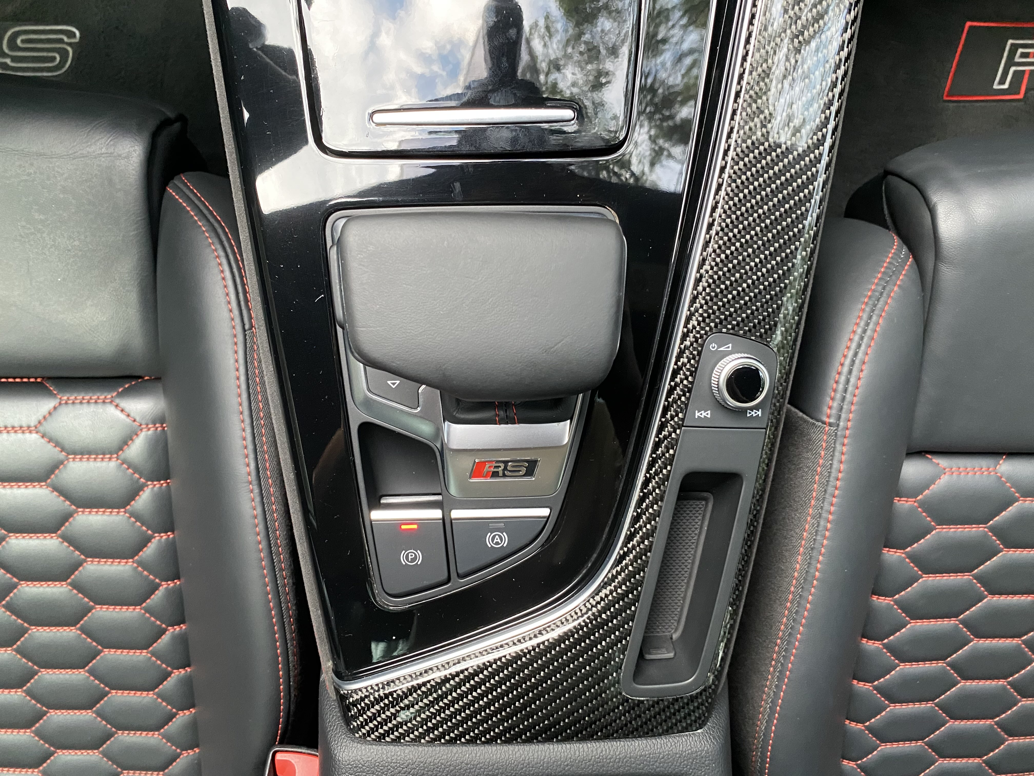 Audi RS 4 2022 #17 Audi RS 4 2022 car image #17