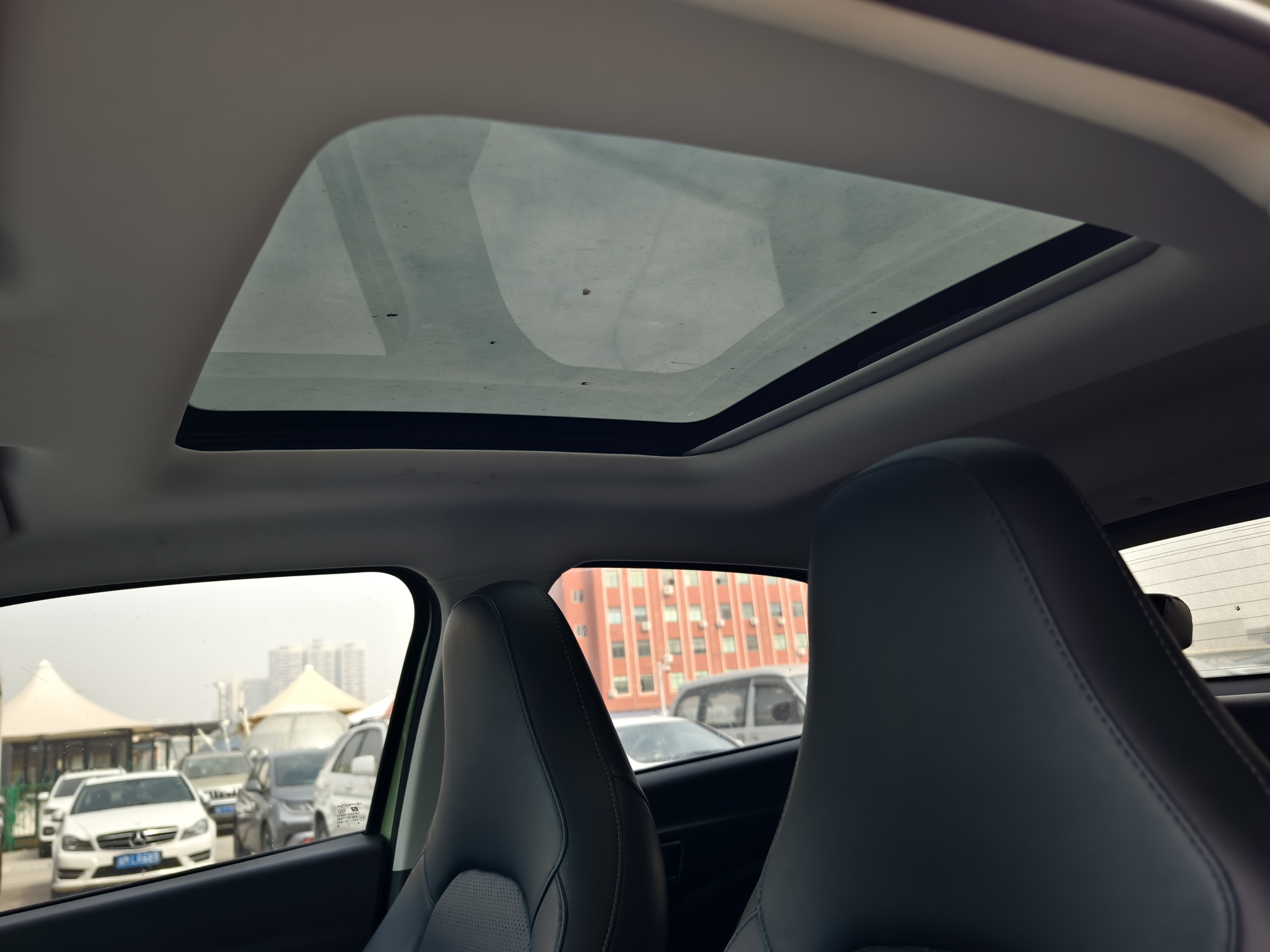 零跑汽车 零跑T03 2022 汽车图片 #17