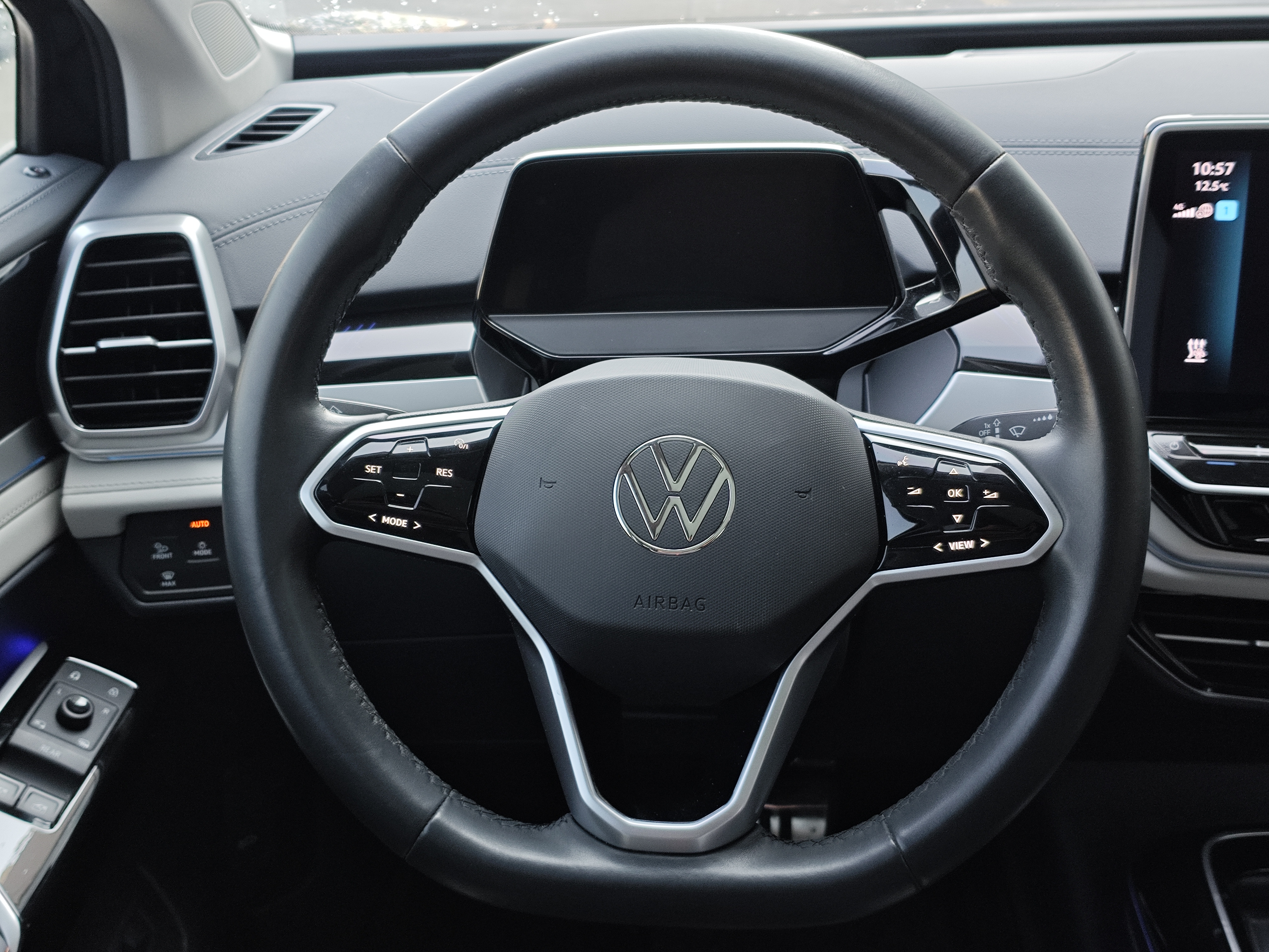 Volkswagen ID.6 Crozz 2022 #17 Volkswagen ID.6 Crozz 2022 immagine di auto #17