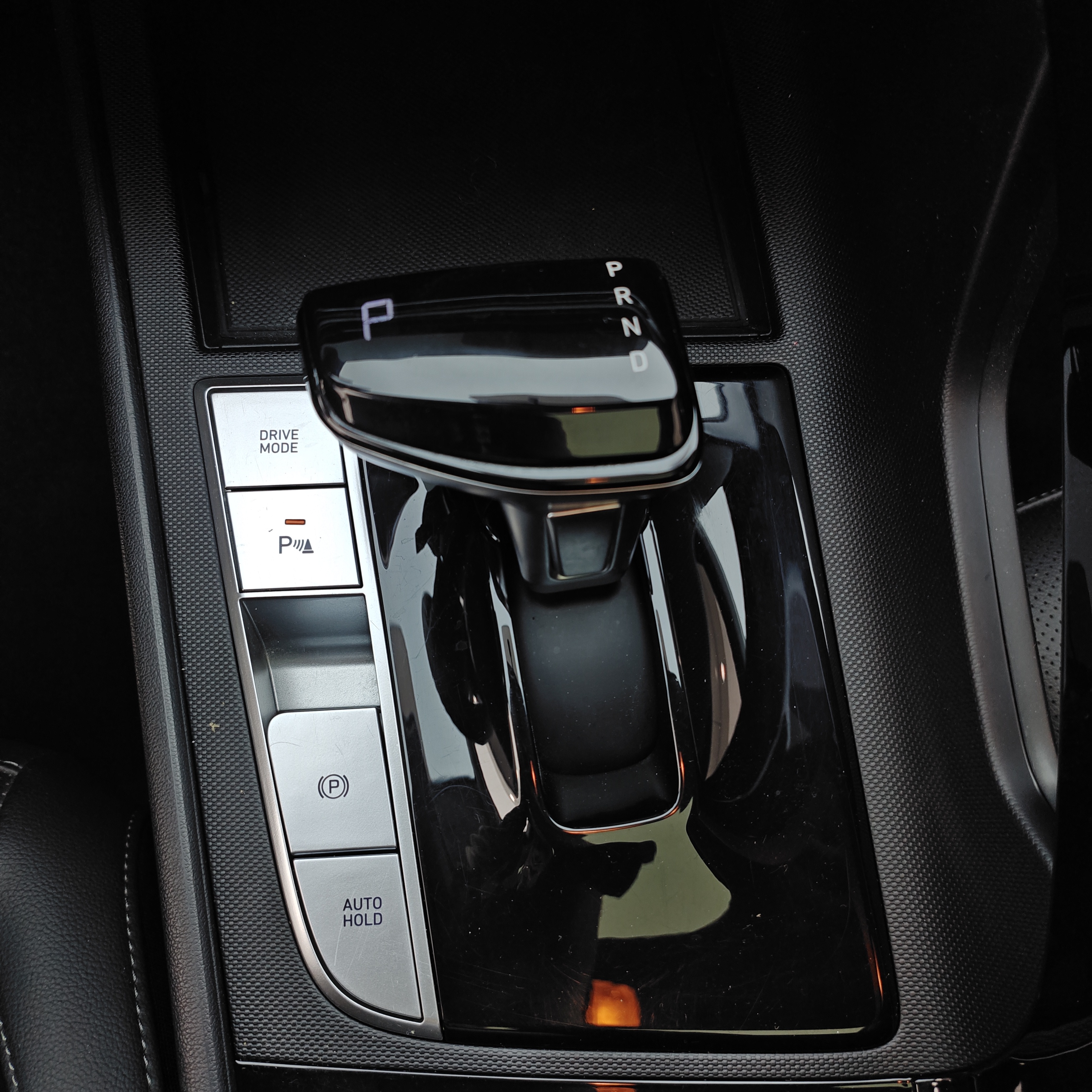 Hyundai Elantra 2022 immagine di auto #17