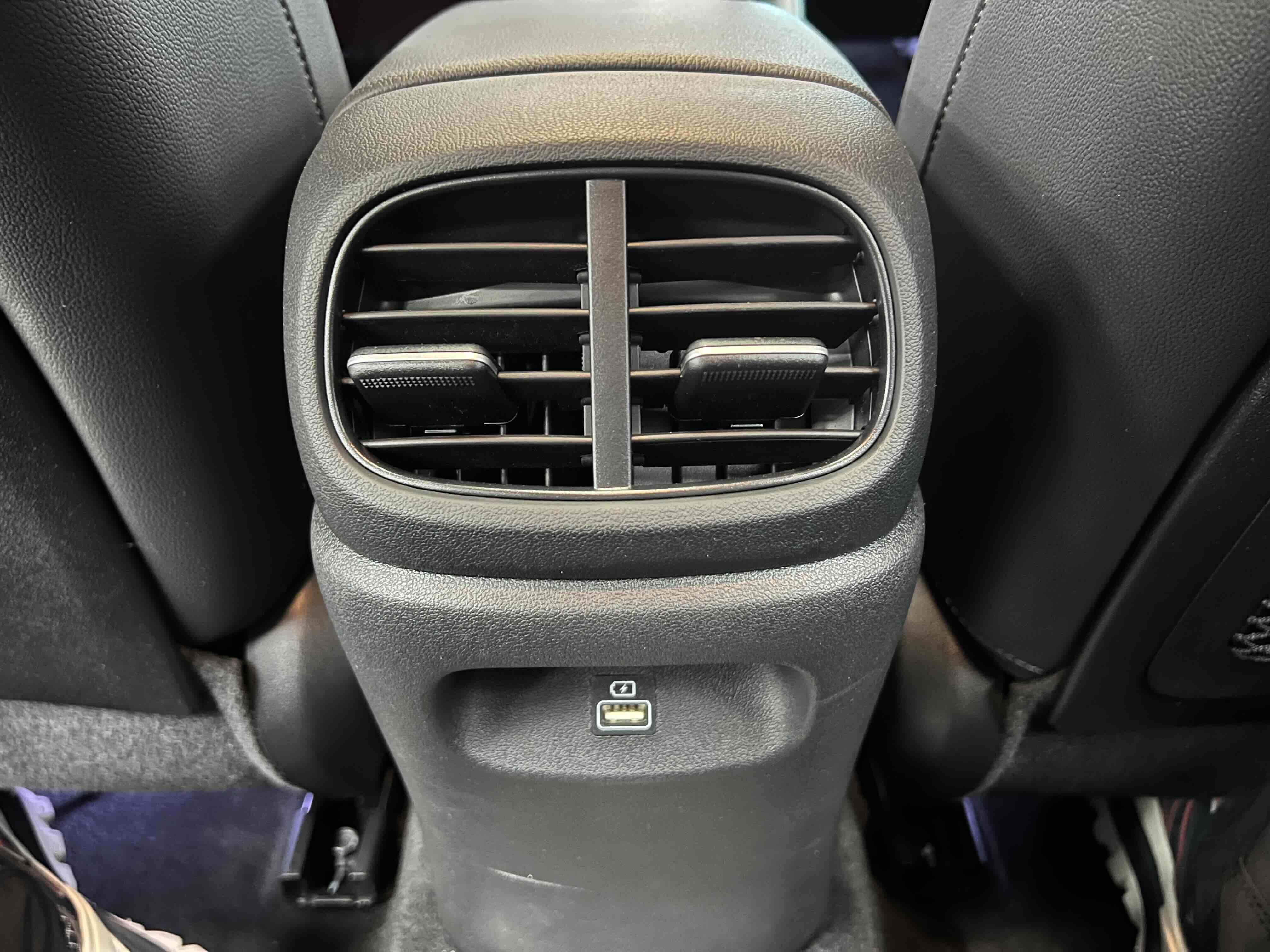 Hyundai Elantra 2023 car image #17