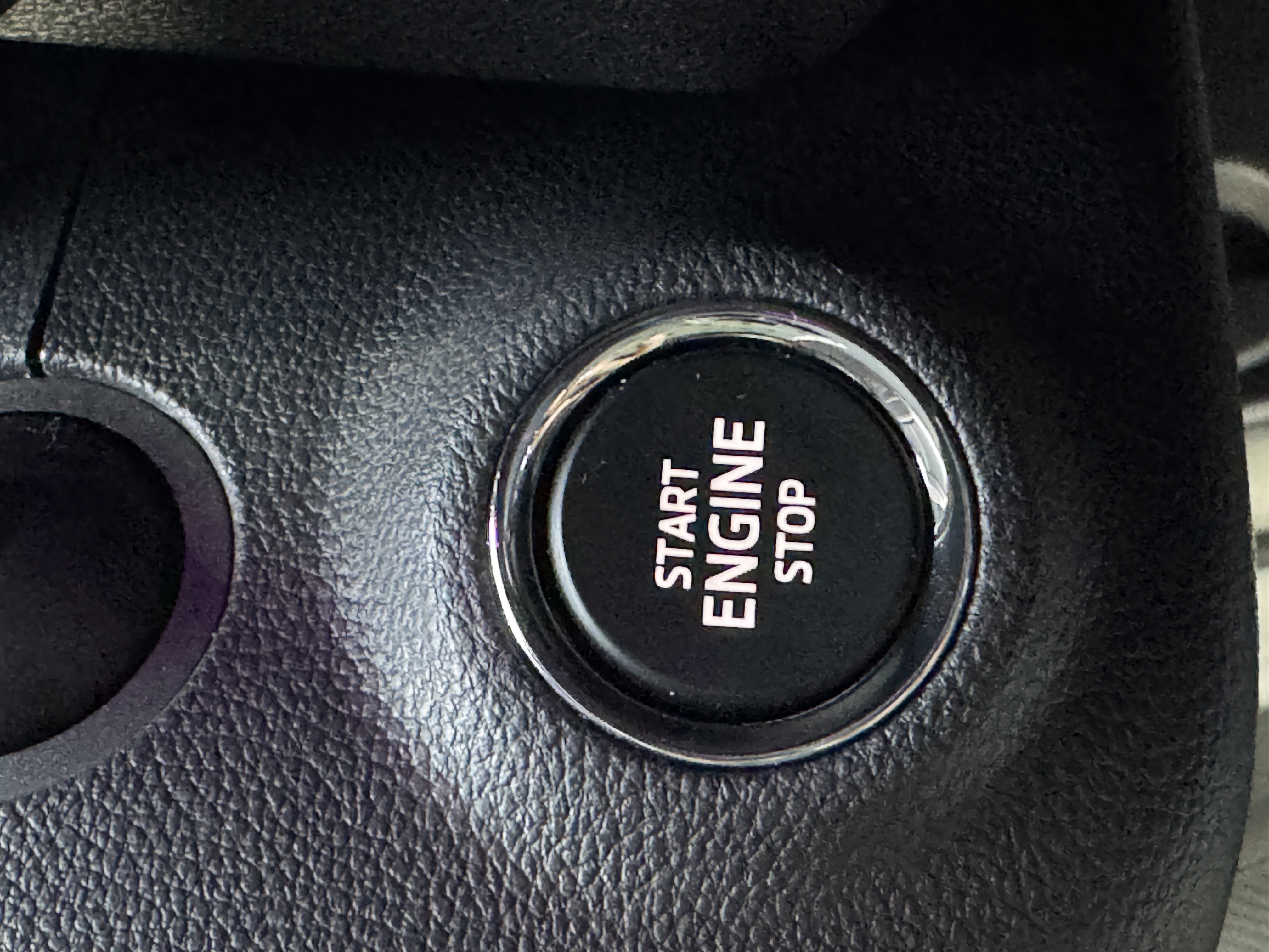 Skoda Octavia 2023 car image #17