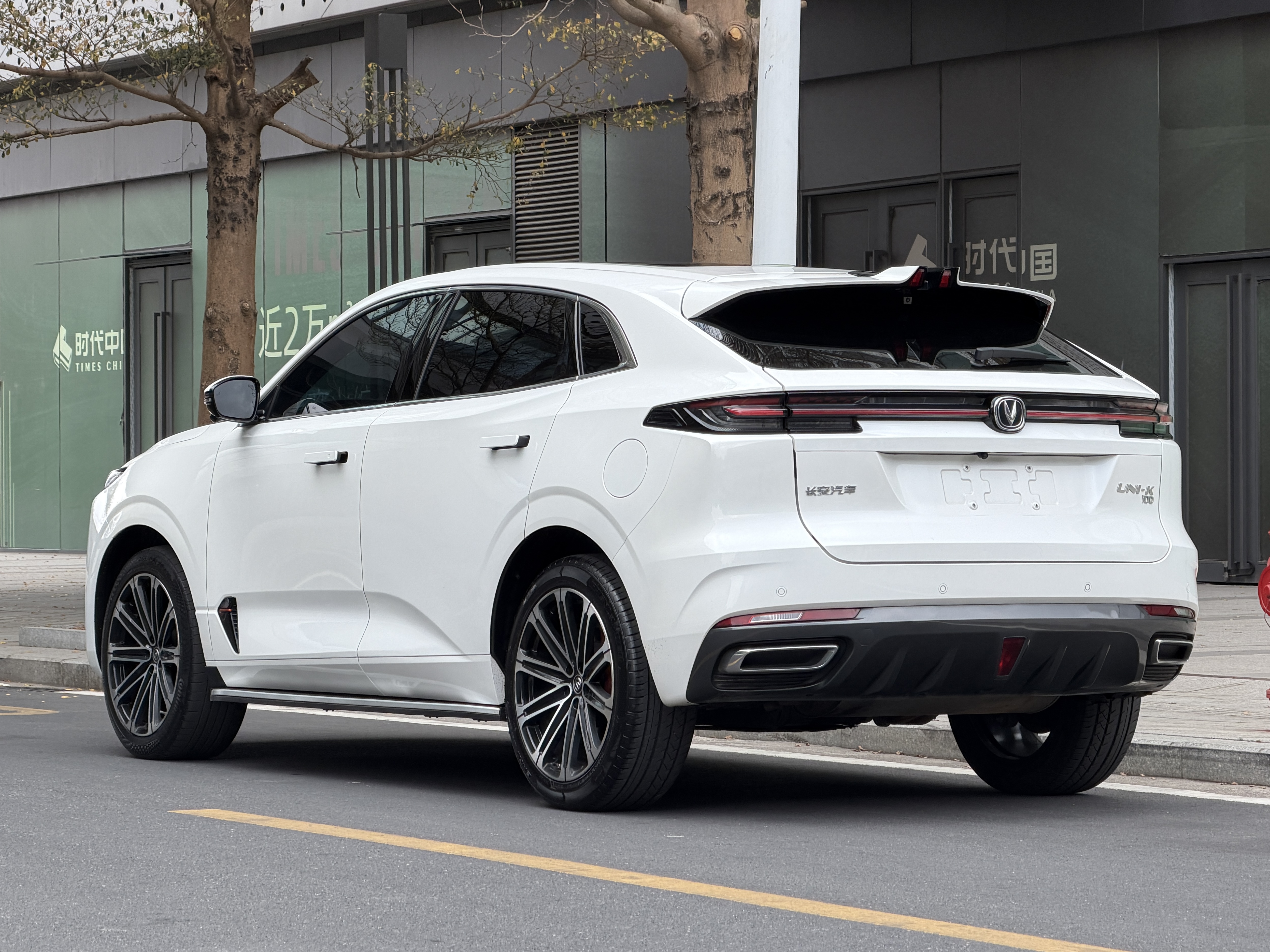 Changan UNI-K iDD 2022 car image #17