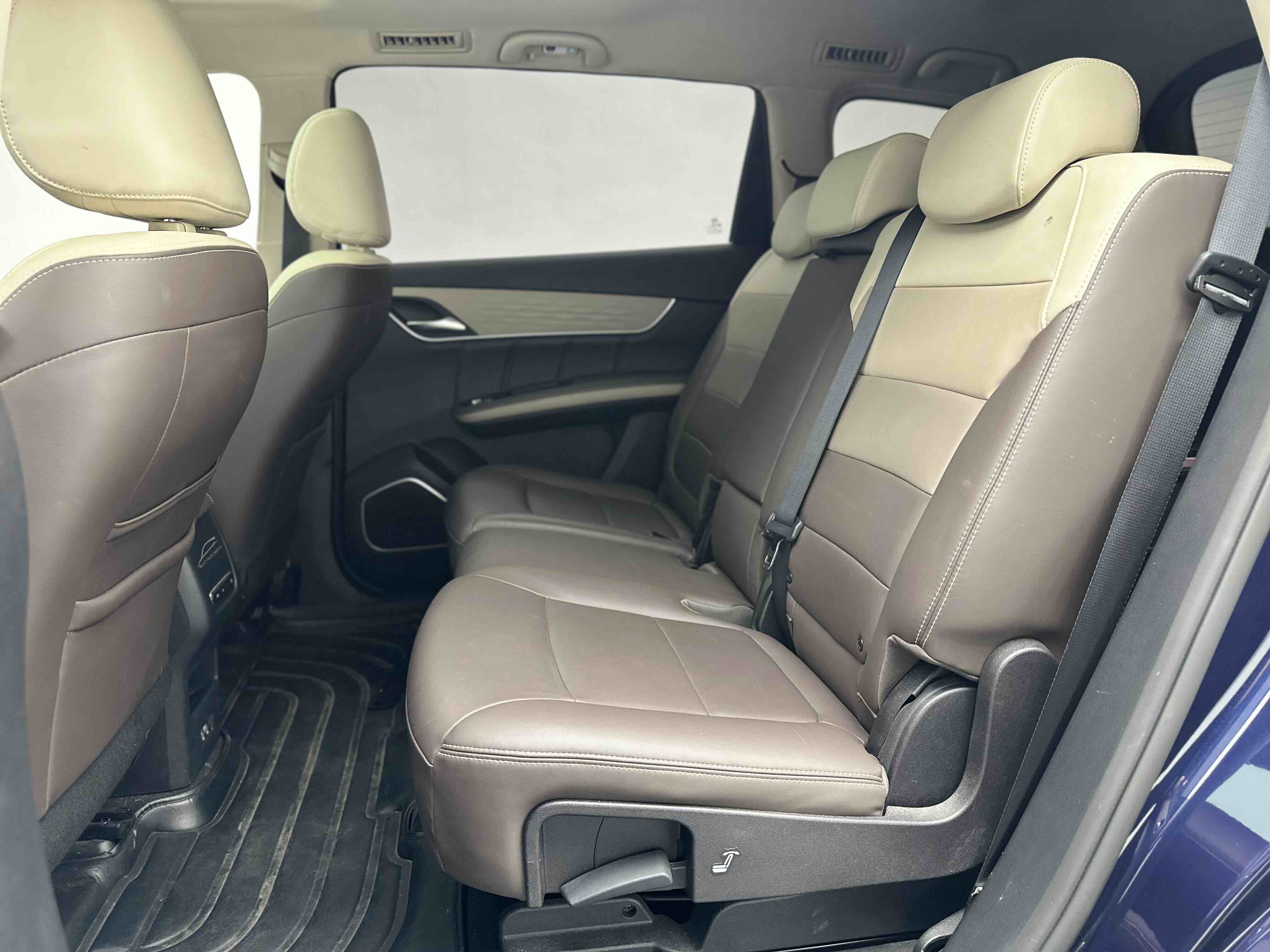 BYD Song MAX New Energy 2023 car image #17