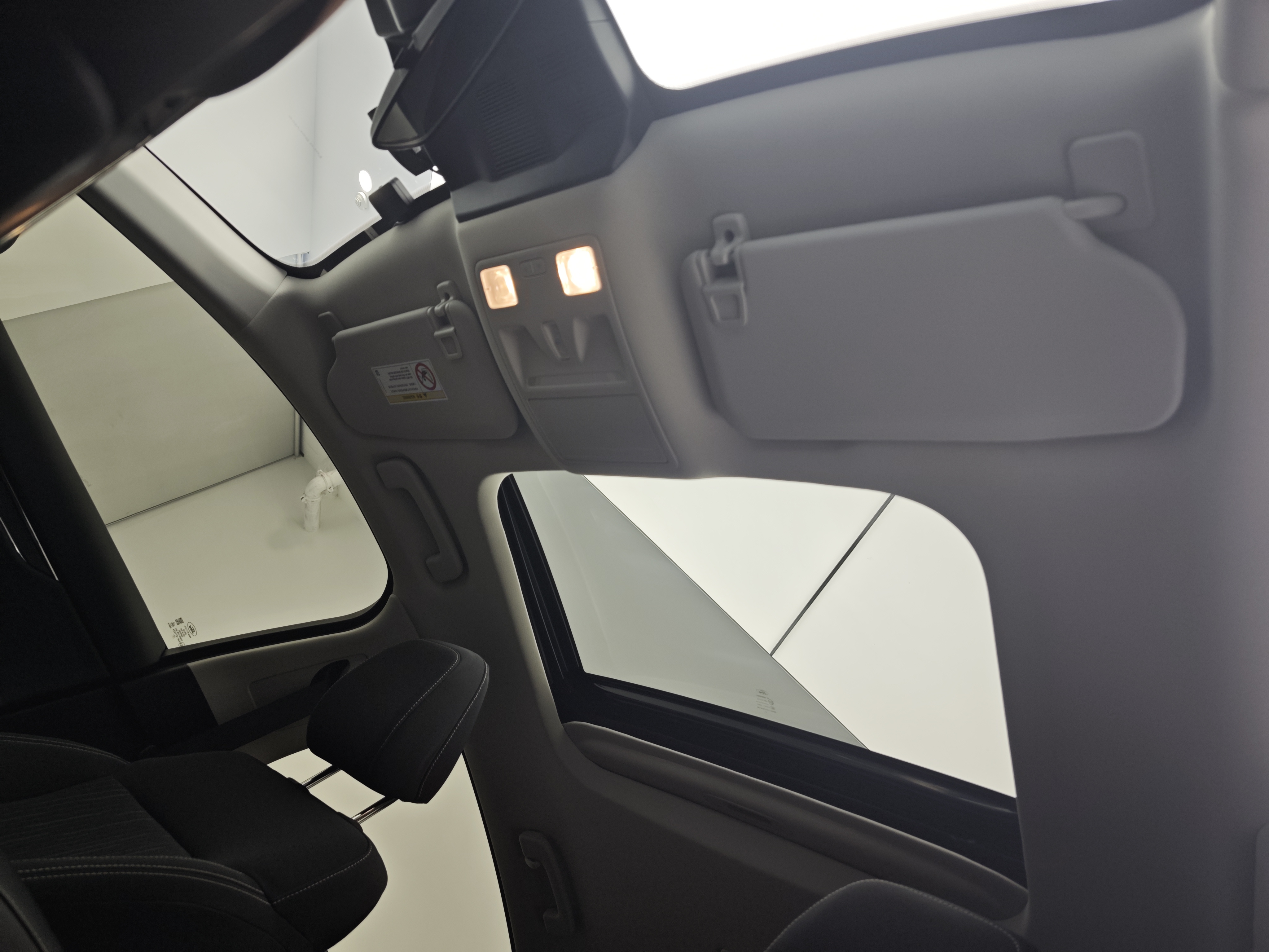 Ford Mondeo 2023 صورة سيارة #17