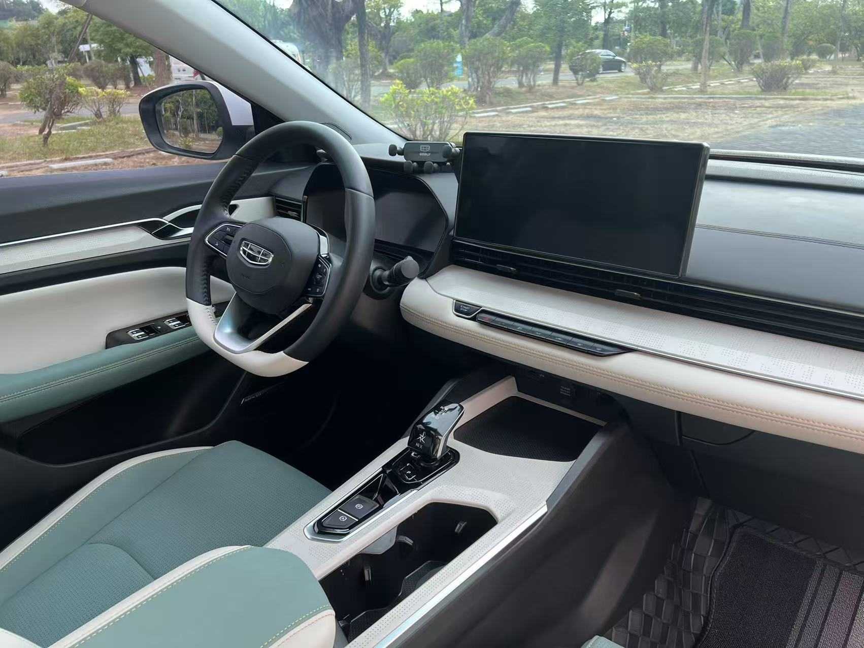 GEELY Emgrand L 2023 car image #17