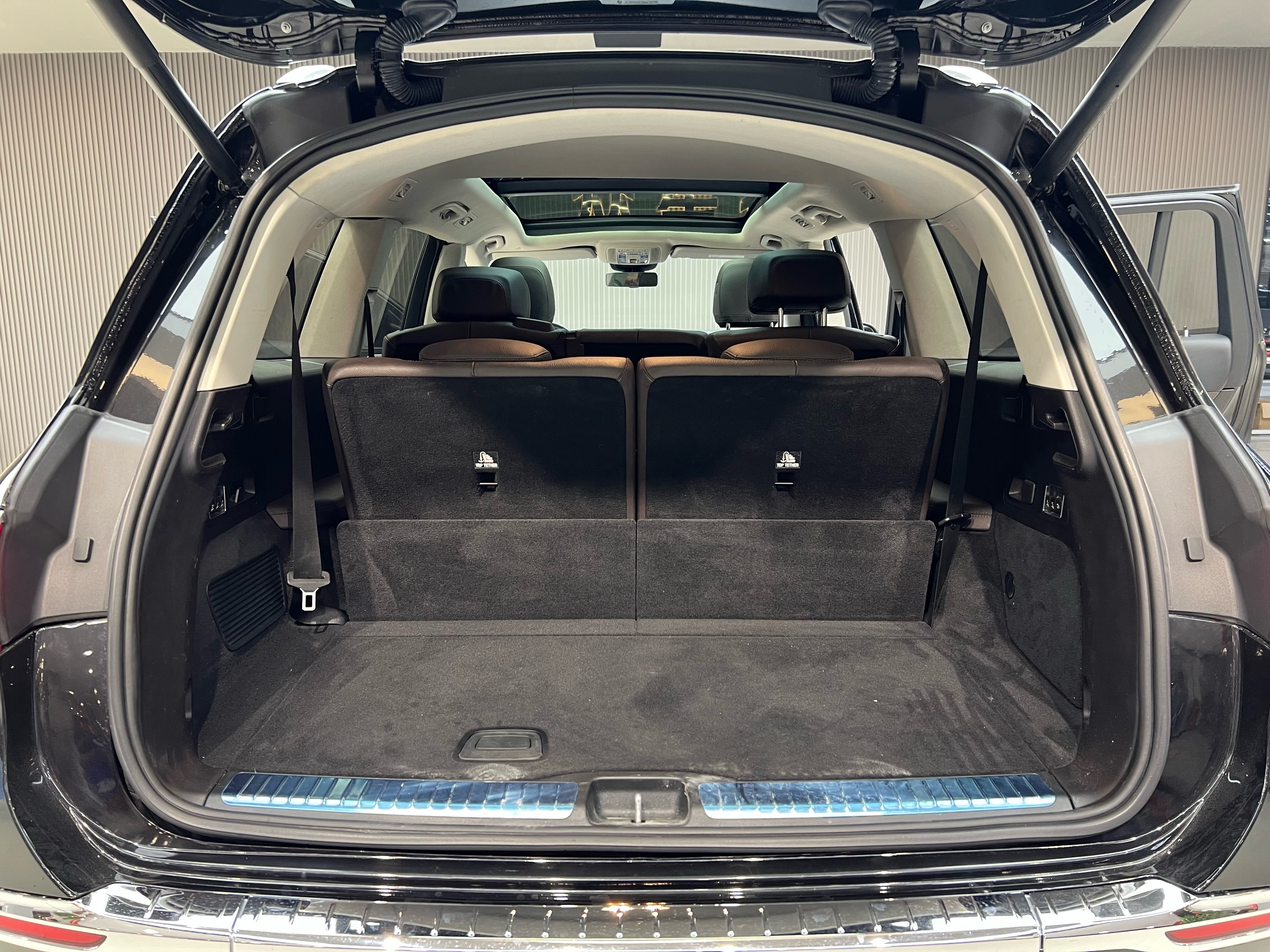 Mercedes-Benz GLS Class 2023 #17 Mercedes-Benz GLS Class 2023 car image #17