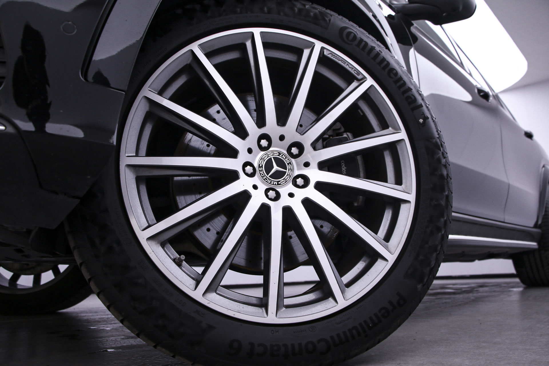 Mercedes-Benz GLS Class 2022 #17 Mercedes-Benz GLS Class 2022 car image #17