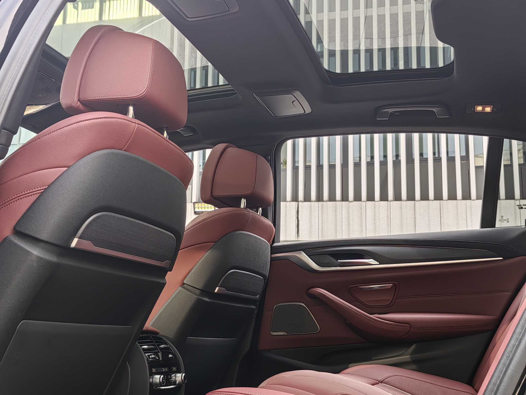 BMW 5 Series 2022 #17 BMW 5 Series 2022 car image #17