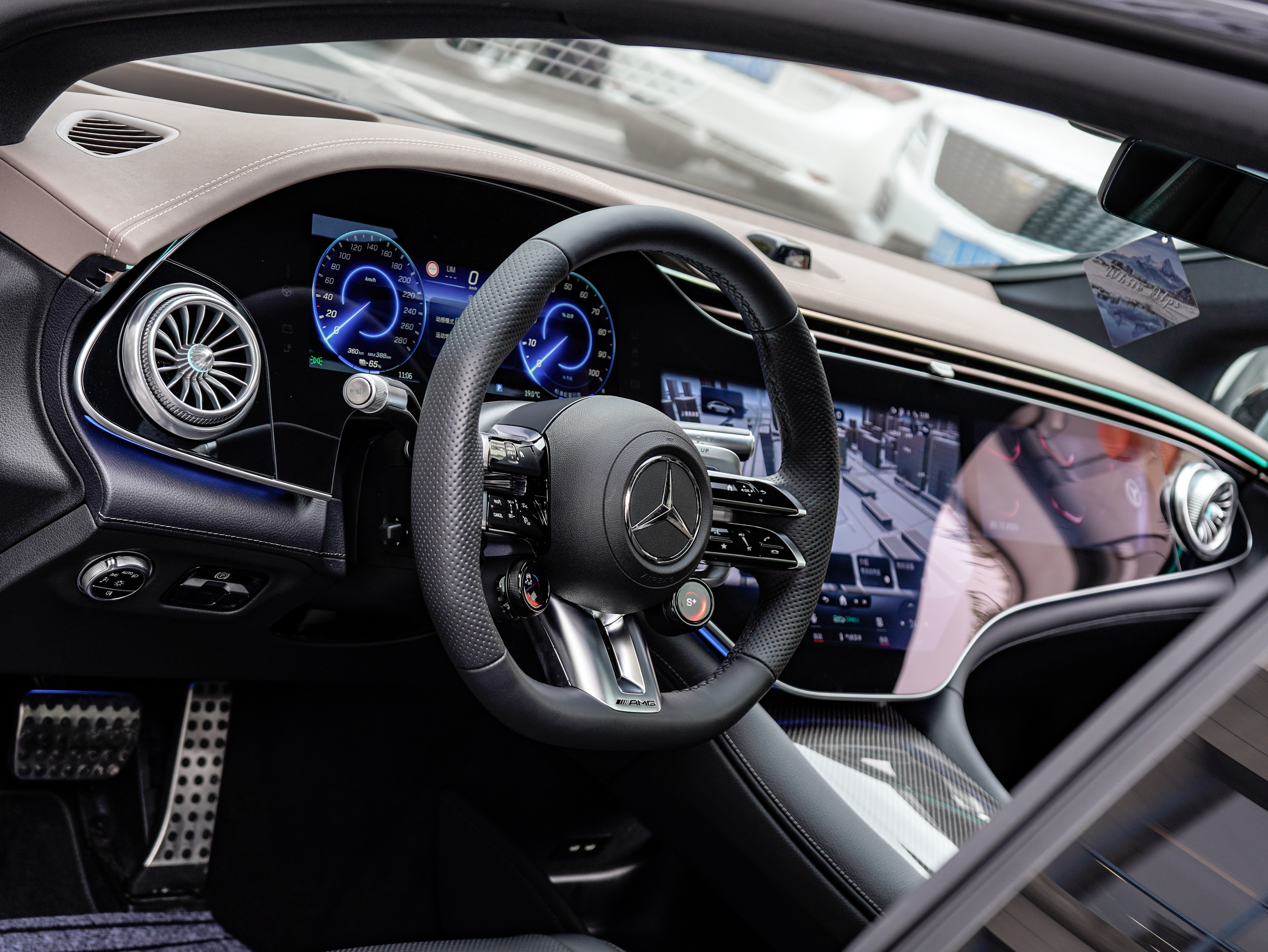 Mercedes-Benz EQS AMG 2023 imagen de coche #17