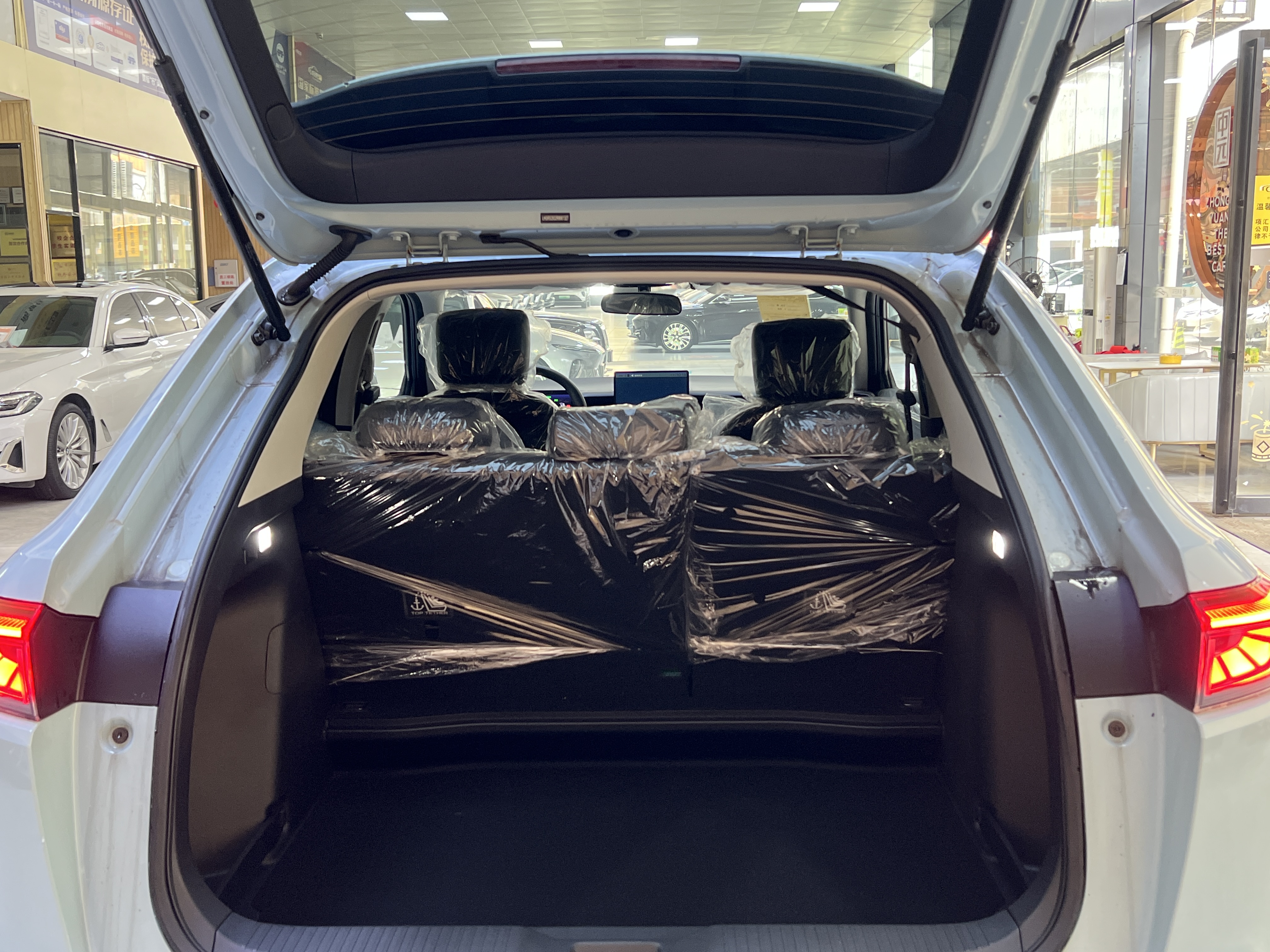 Honda e:NP1 2025 car image #17