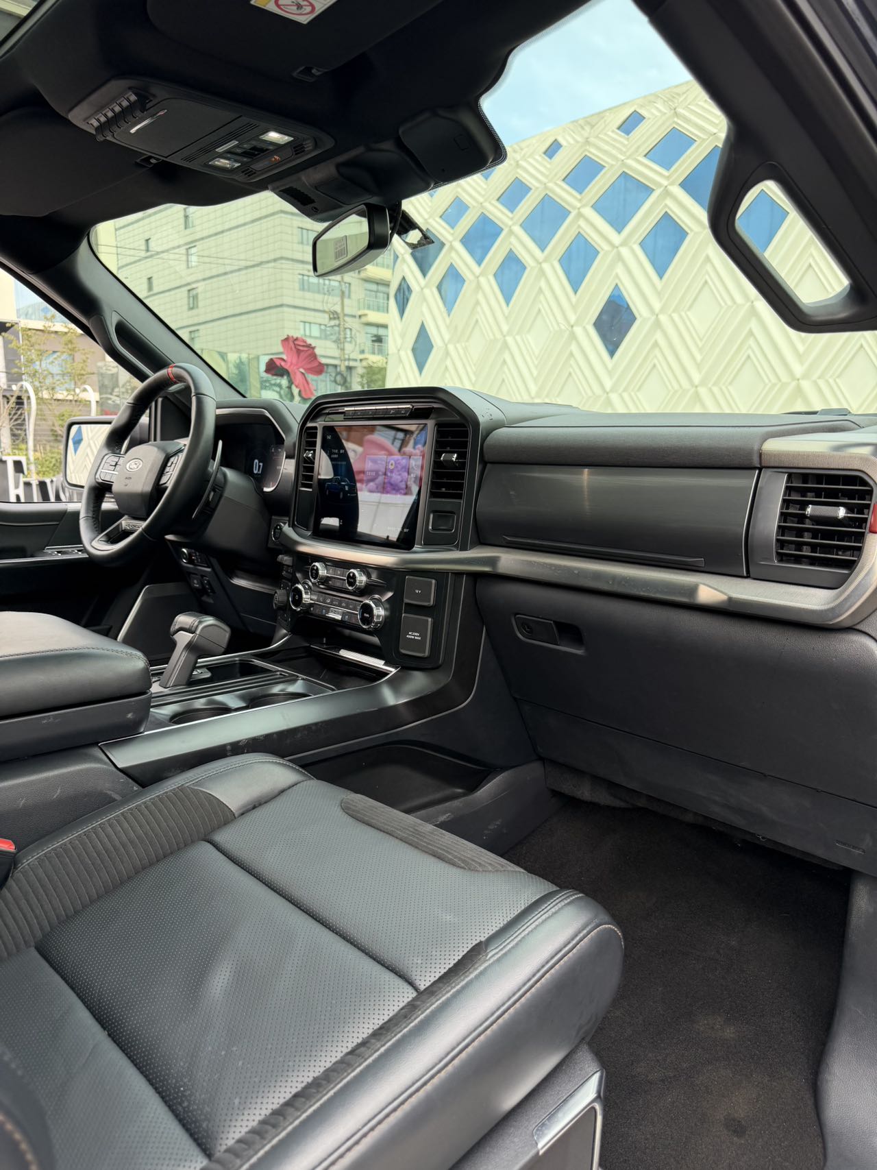 Ford F-150 Raptor 2023 car image #17