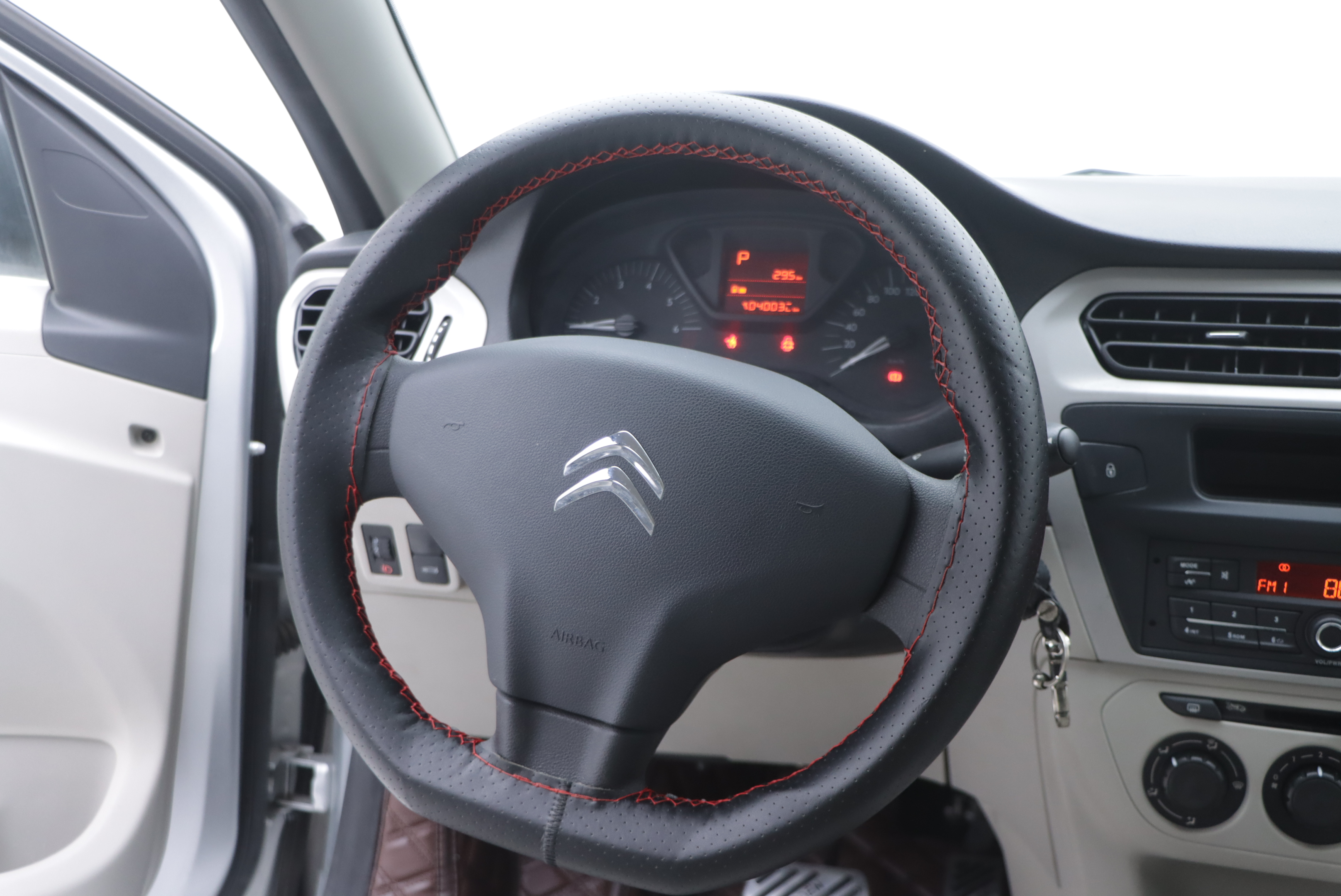 Citroen C-Elysée 2015 #17 Citroen C-Elysée 2015 car image #17