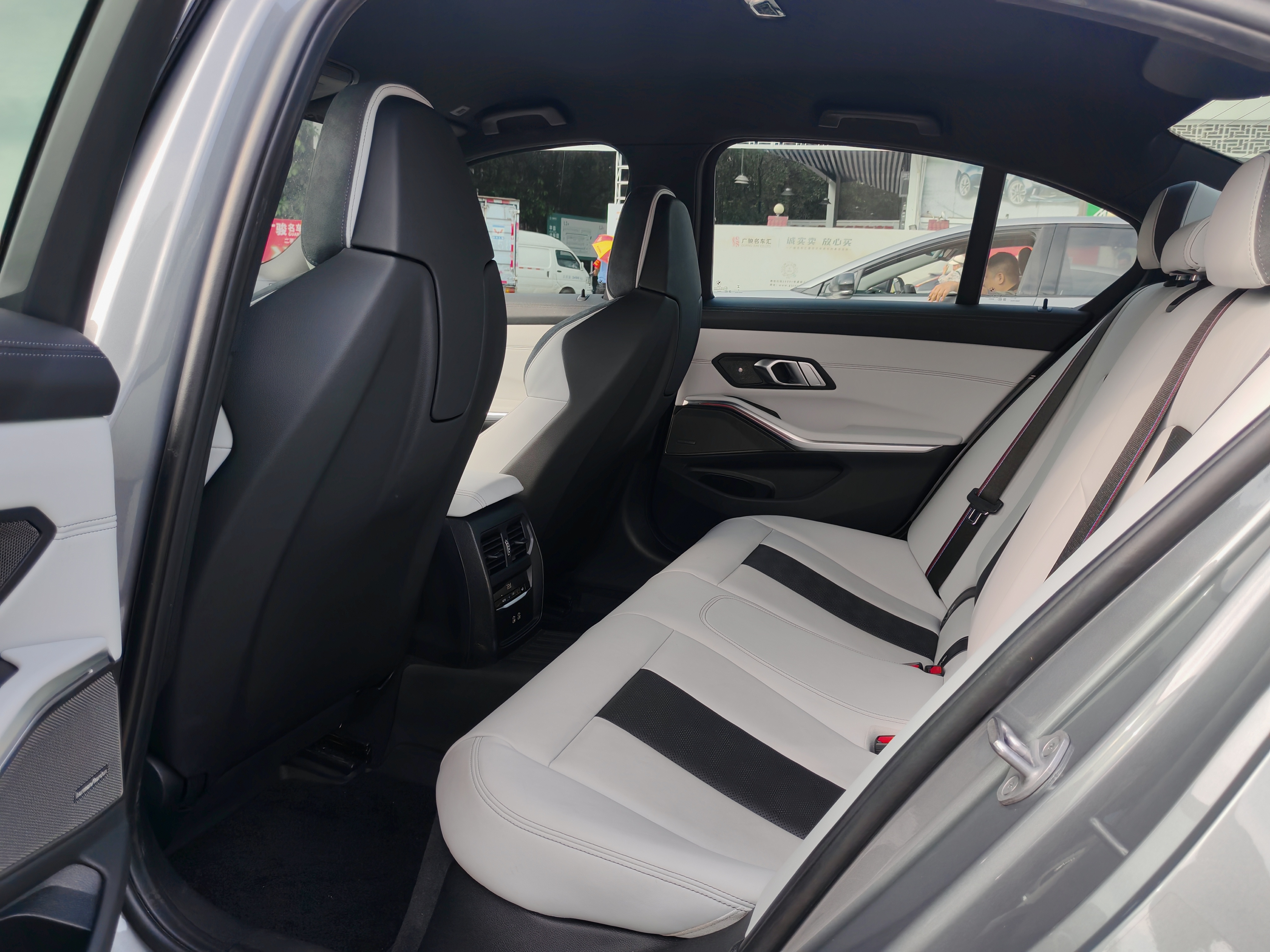 BMW M3 2024 immagine di auto #17