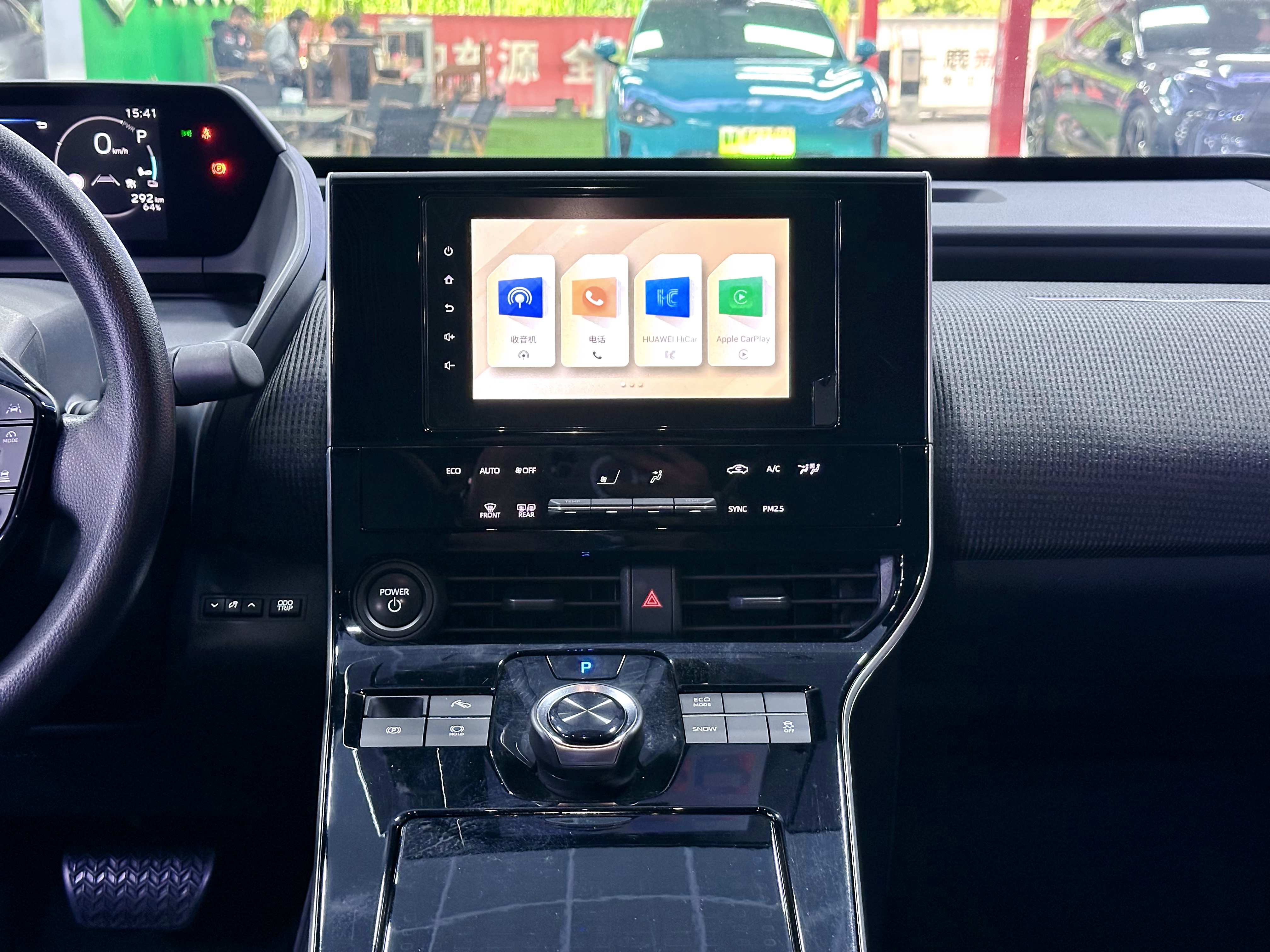 Toyota bZ4X 2023 immagine di auto #17