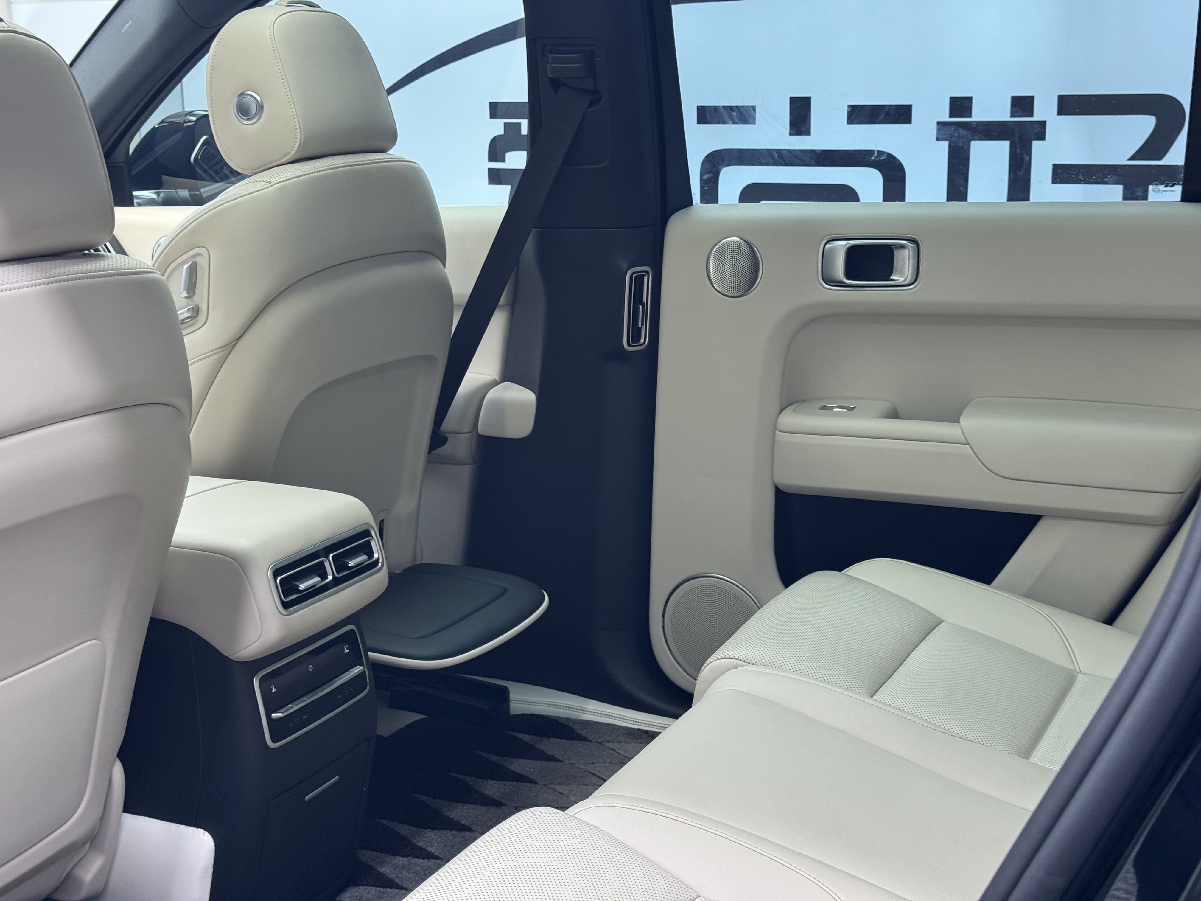 理想汽车 理想L7 2023 汽车图片 #17