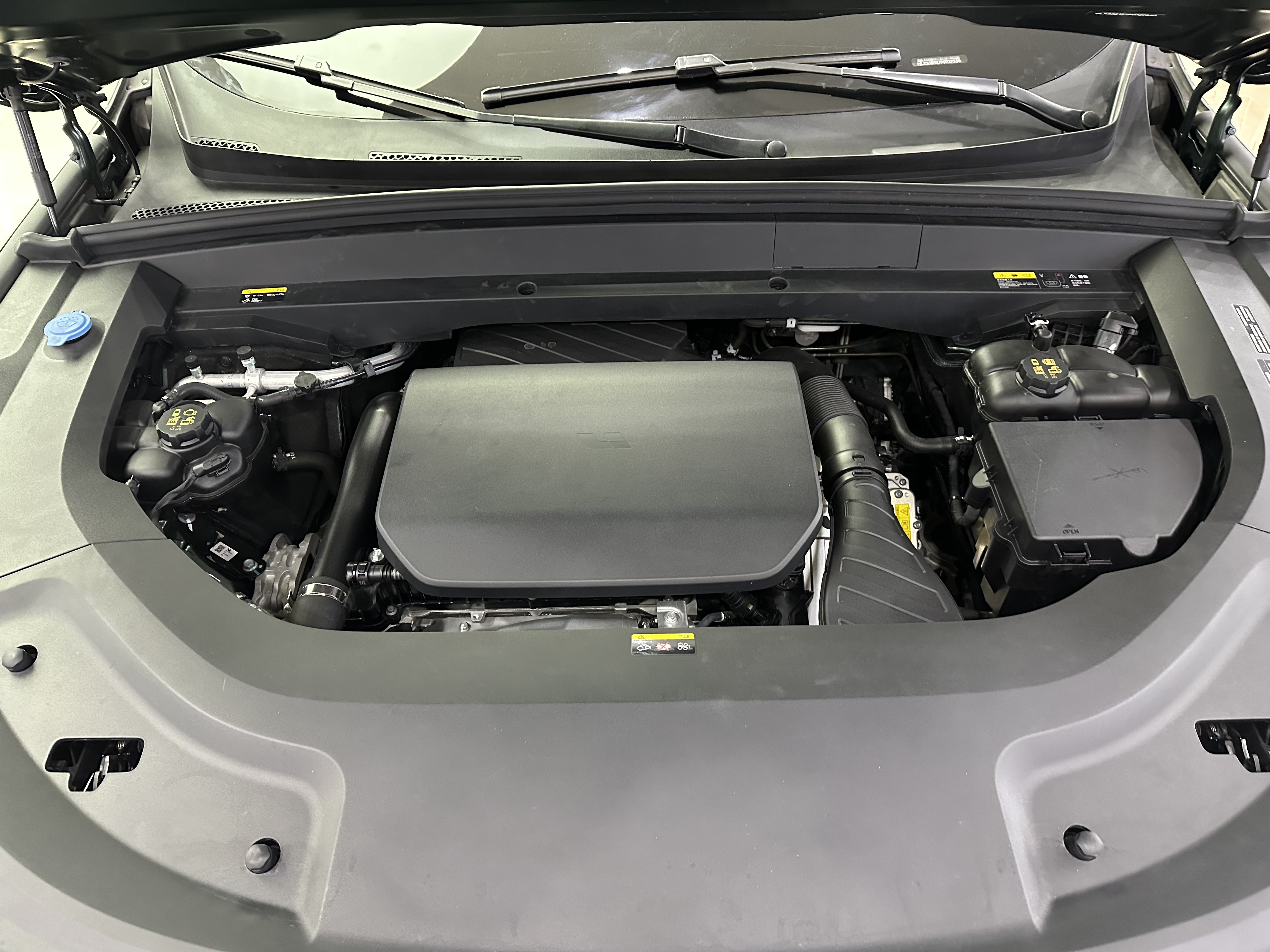 Li L8 2023 imagem de carro #17