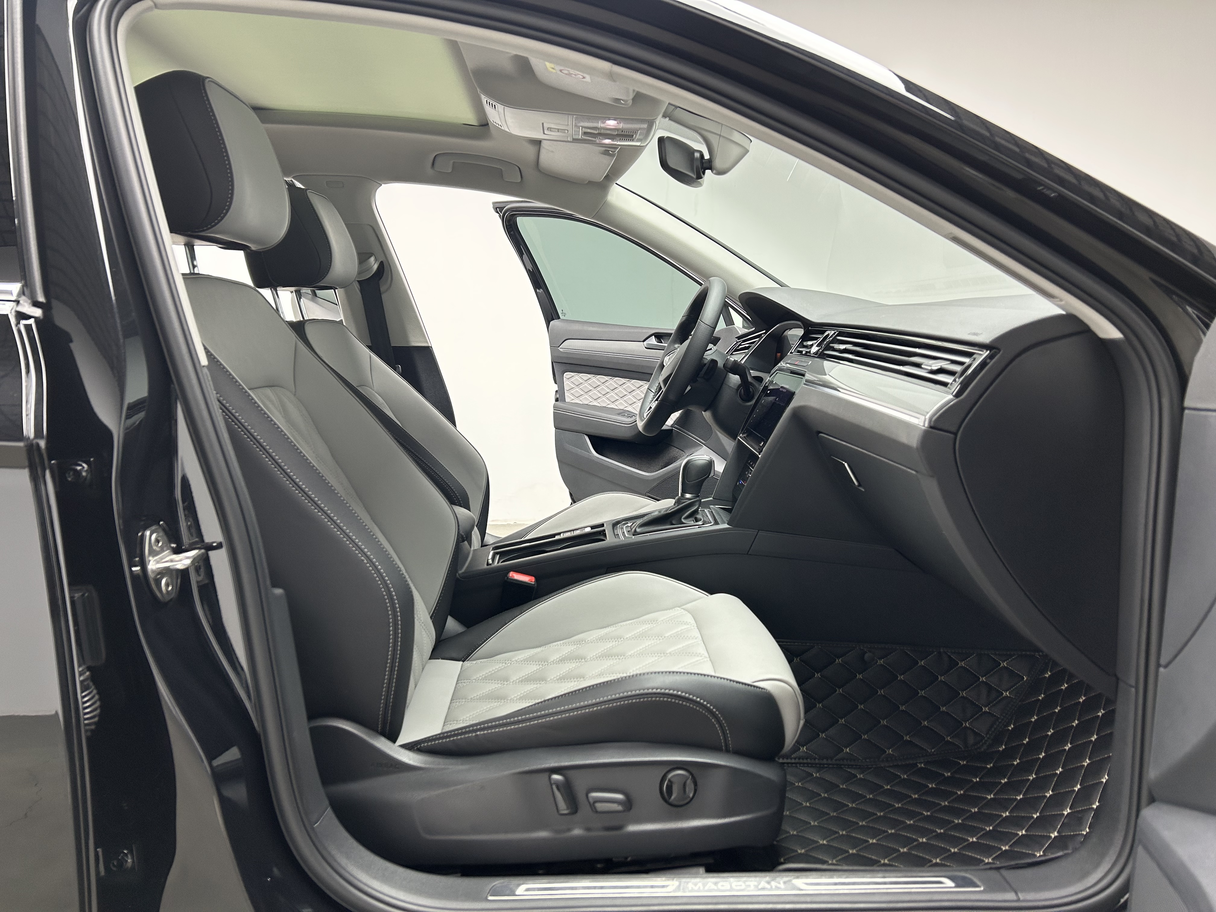 Volkswagen Magotan 2023 car image #17