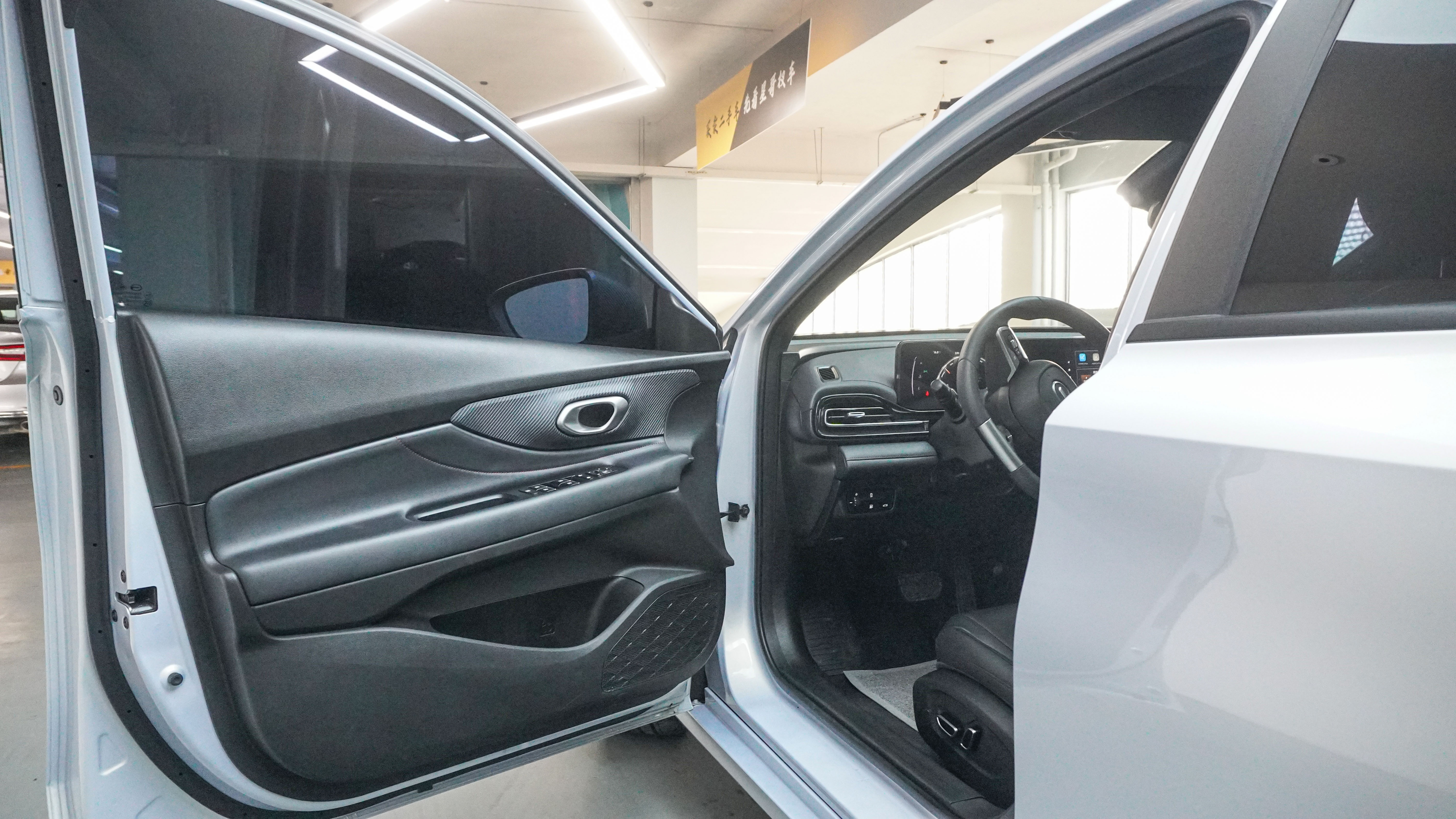 GAC Trumpchi Empow 2024 #17 GAC Trumpchi Empow 2024 car image #17