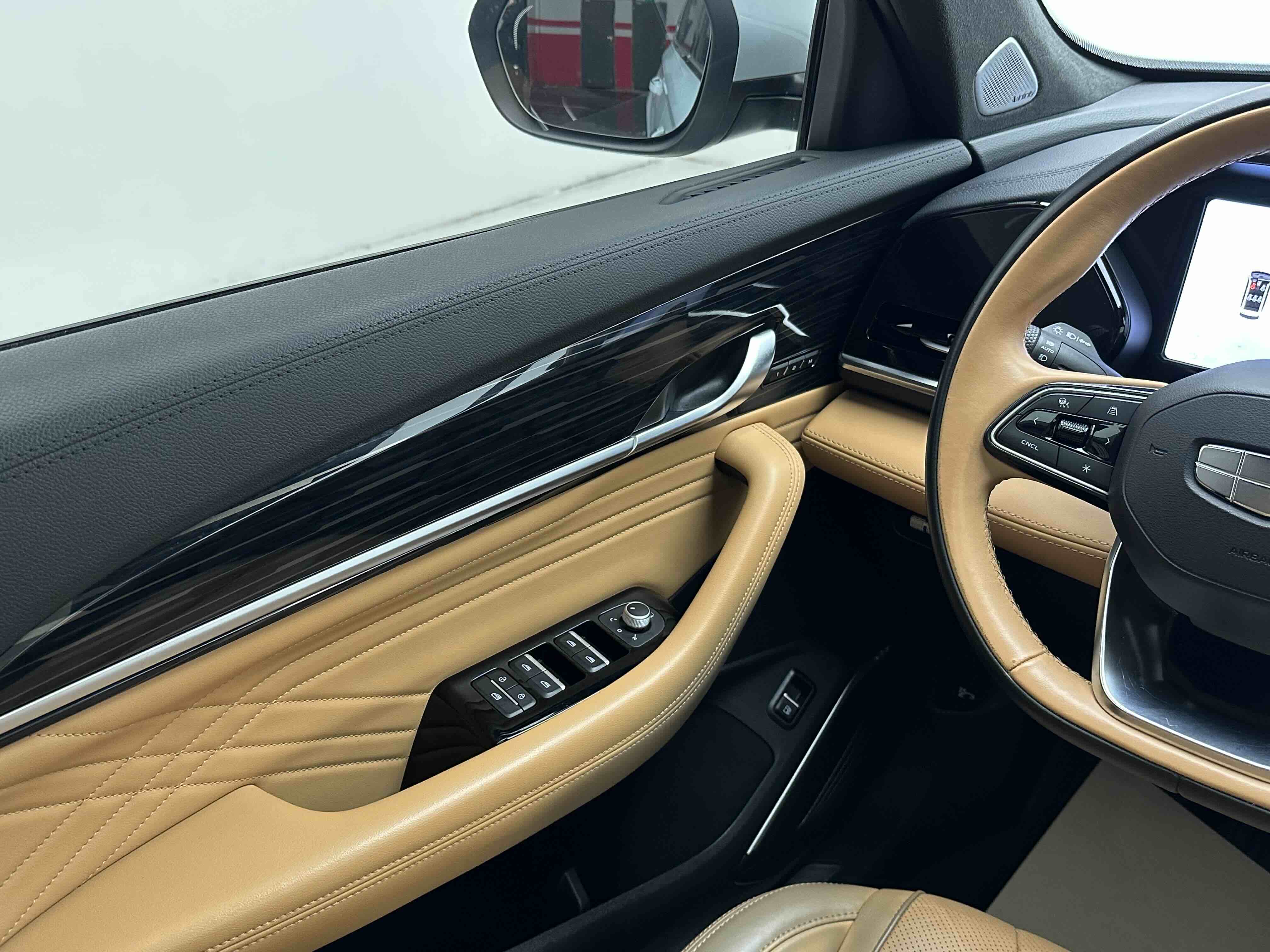 GEELY Monjaro EREV 2023 immagine di auto #17