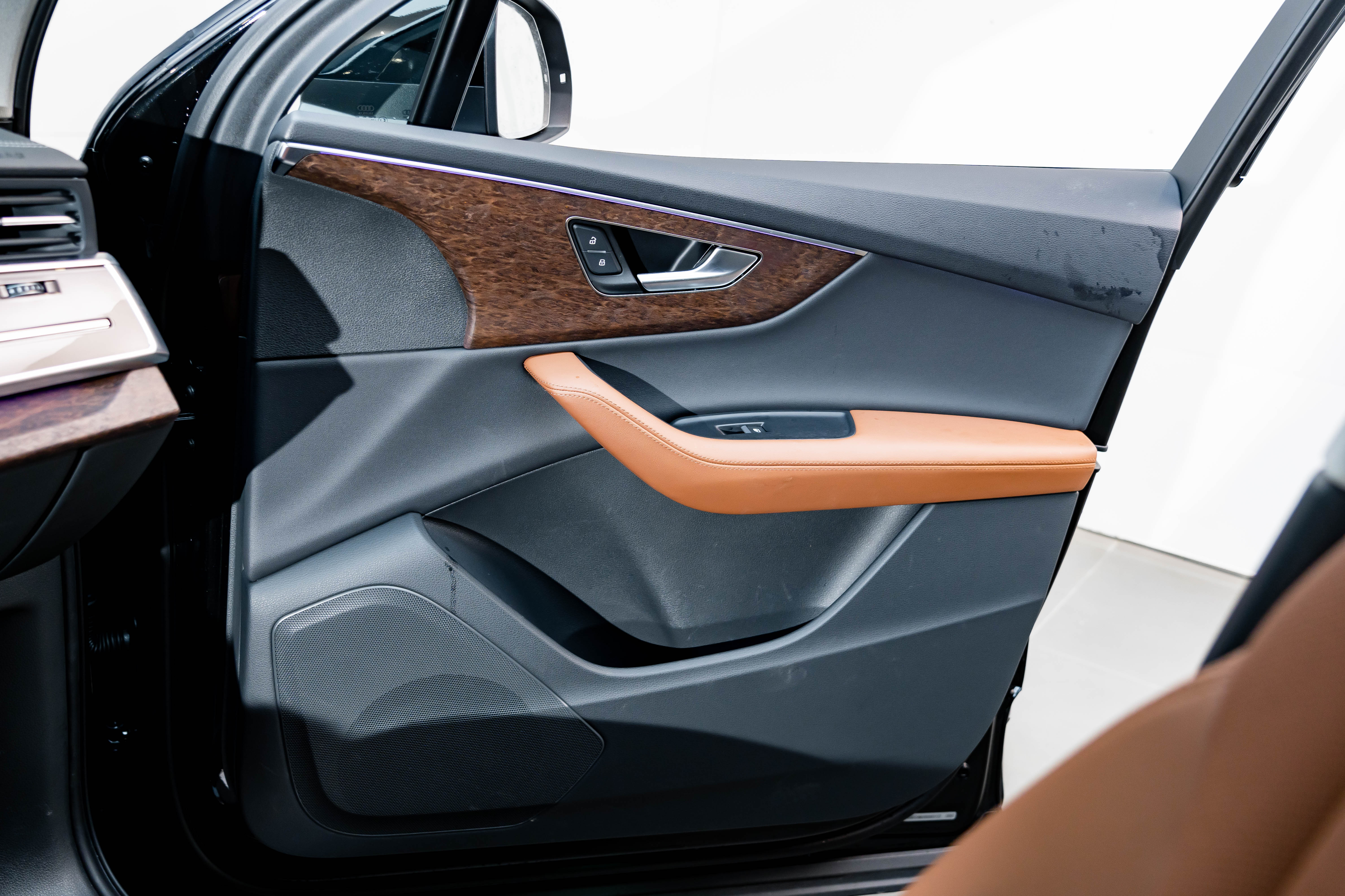 Audi Q7 2023 #17 Audi Q7 2023 car image #17