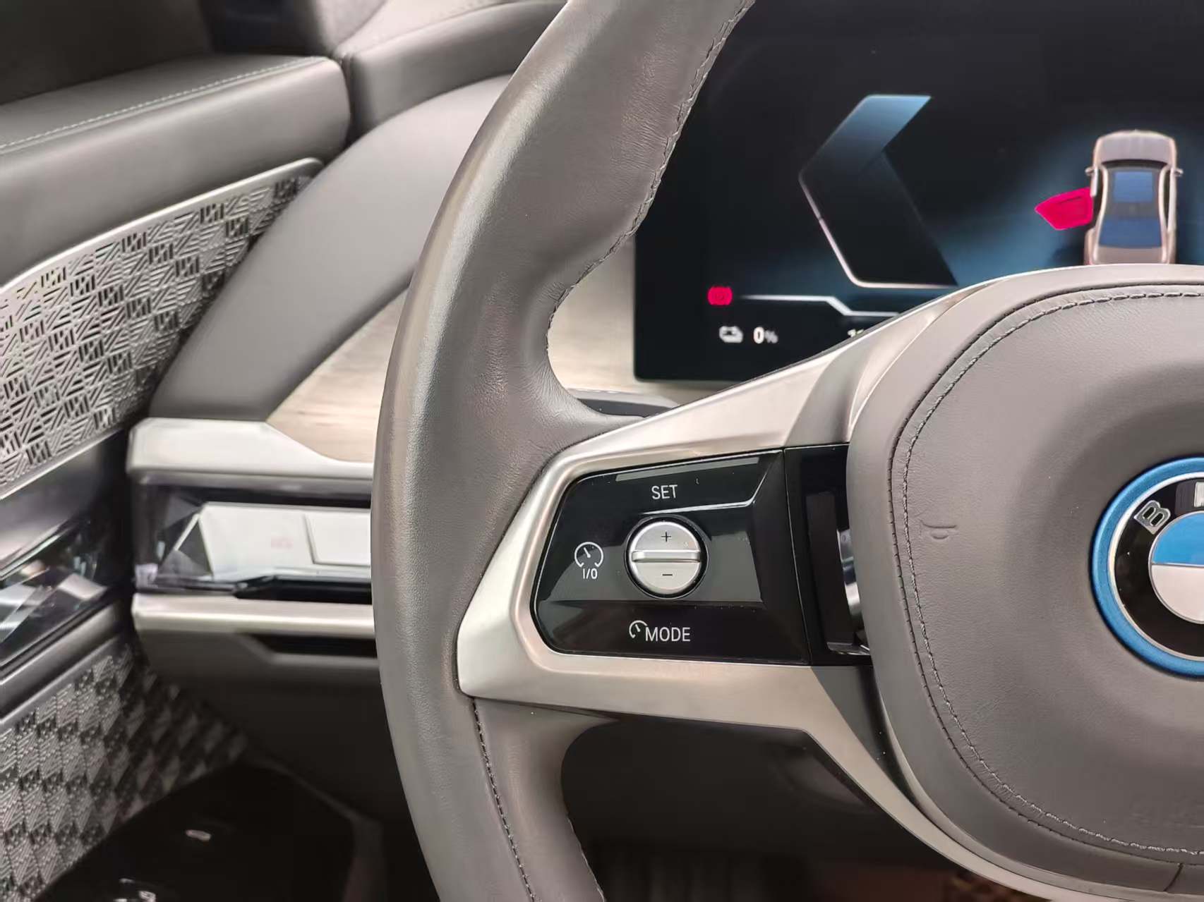 BMW i7 2023 #17 BMW i7 2023 car image #17