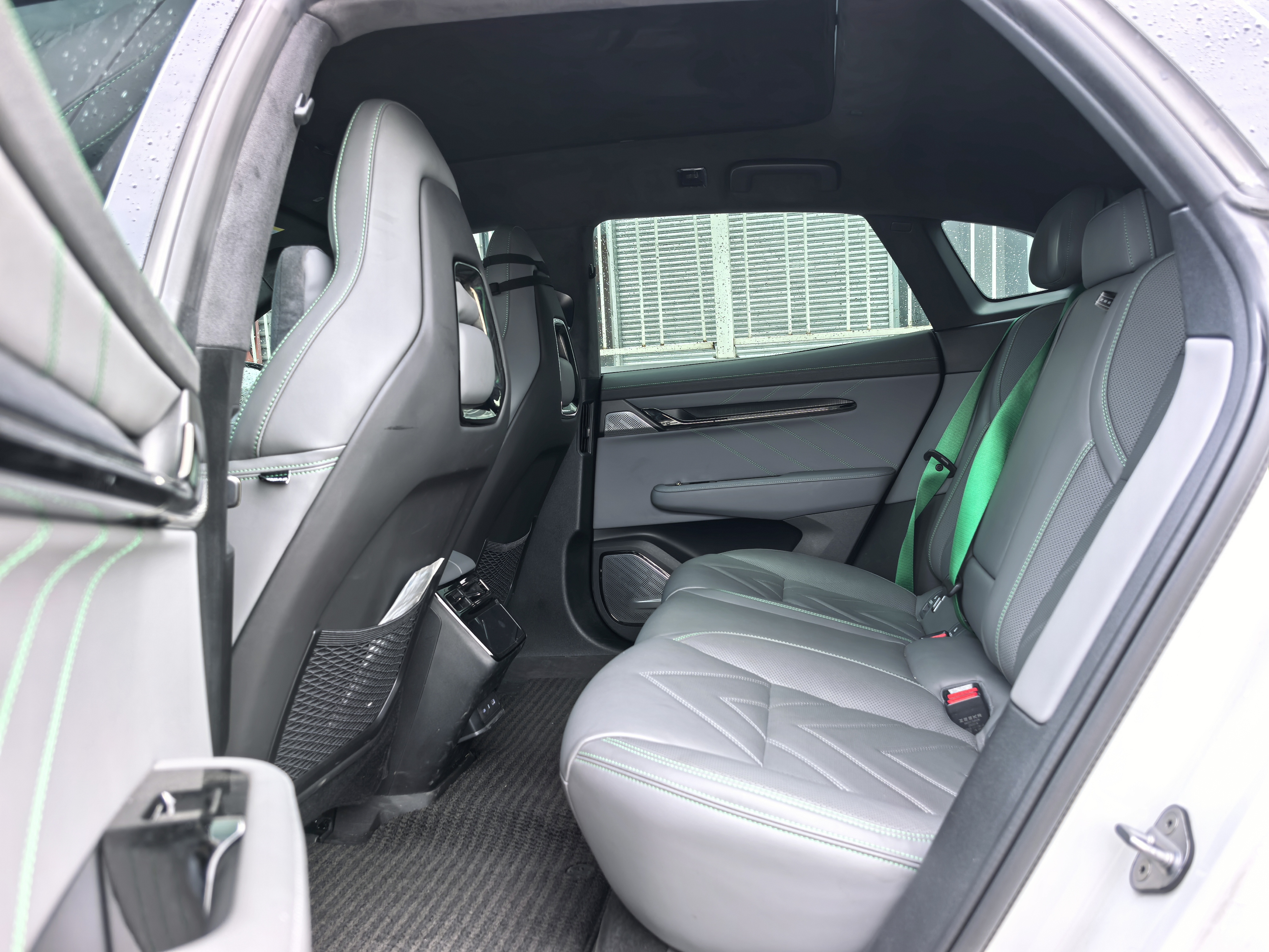 极氪 极氪001 2023 汽车图片 #17