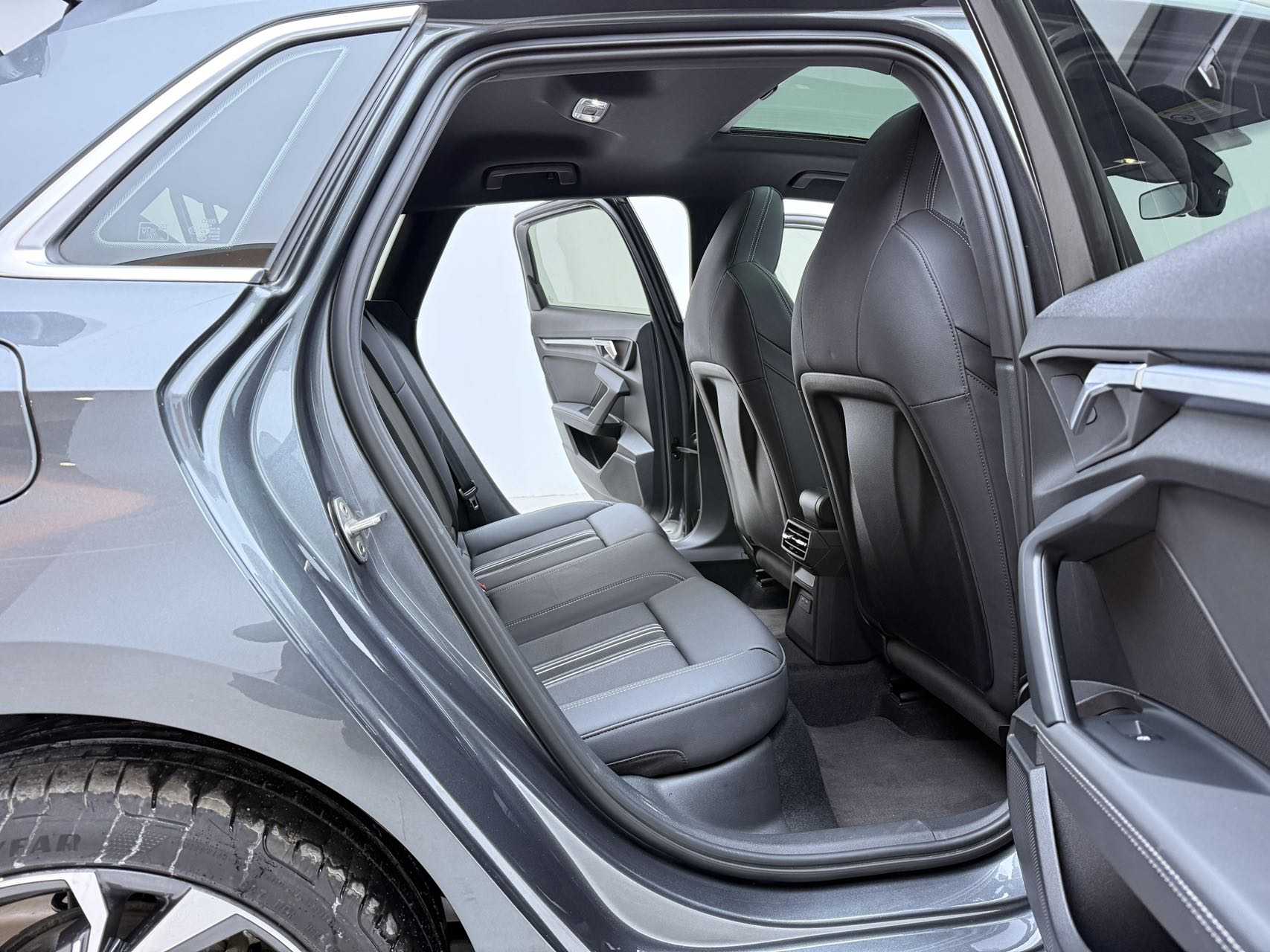 2023 #17 2023 imagem de carro #17
