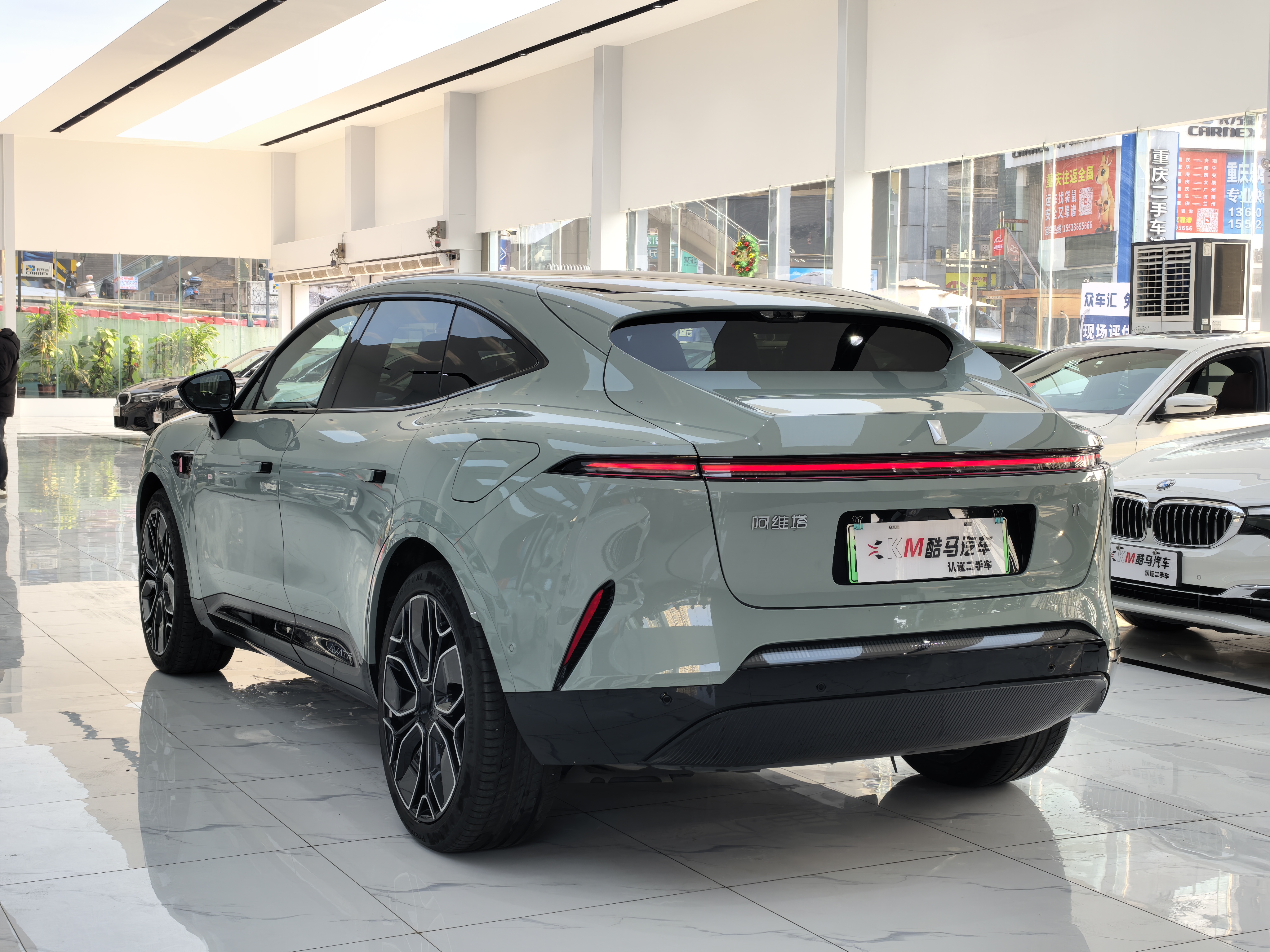 Avatr 11 2023 immagine di auto #17