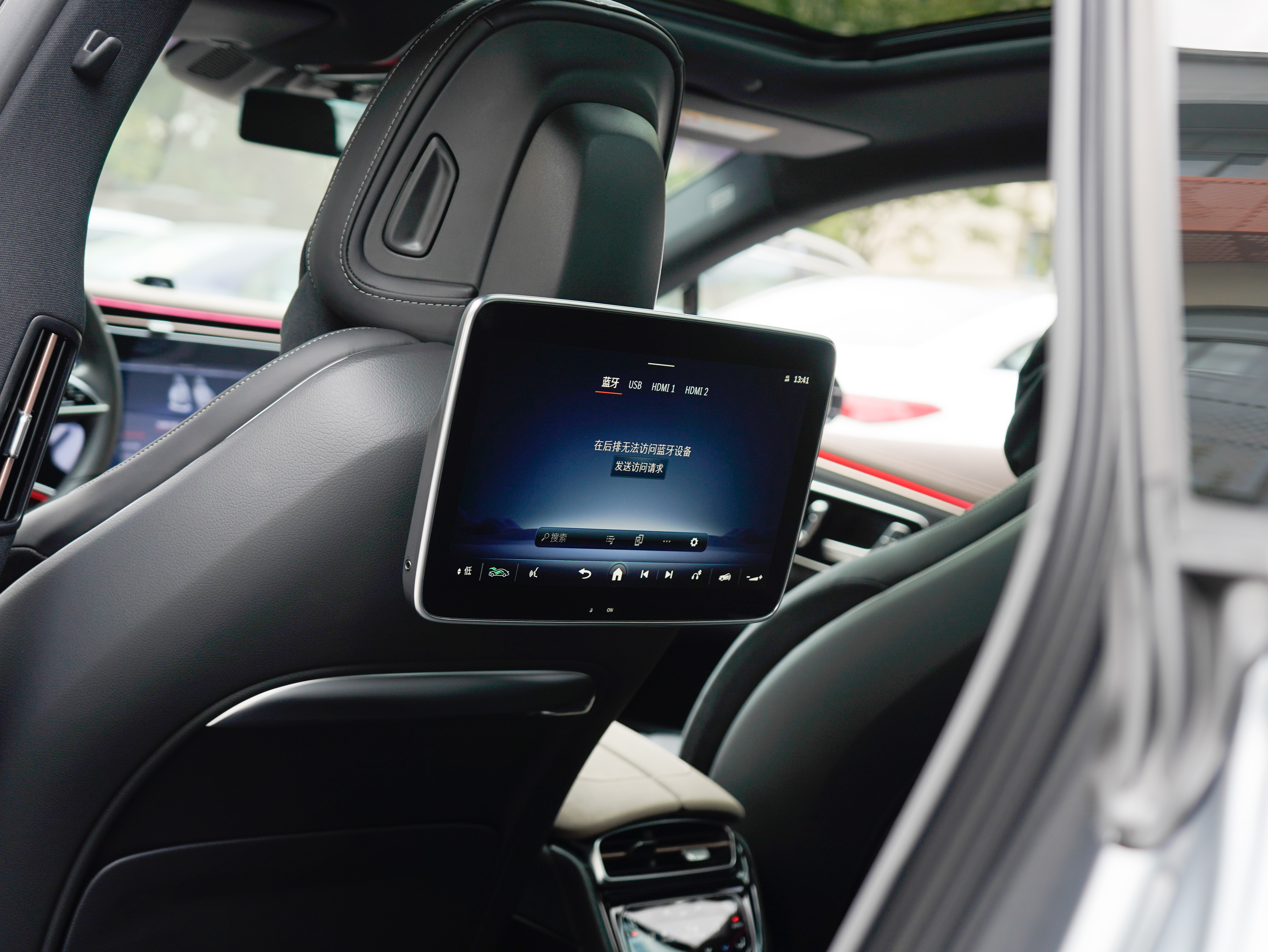 Mercedes-Benz EQS Class 2024 car image #17