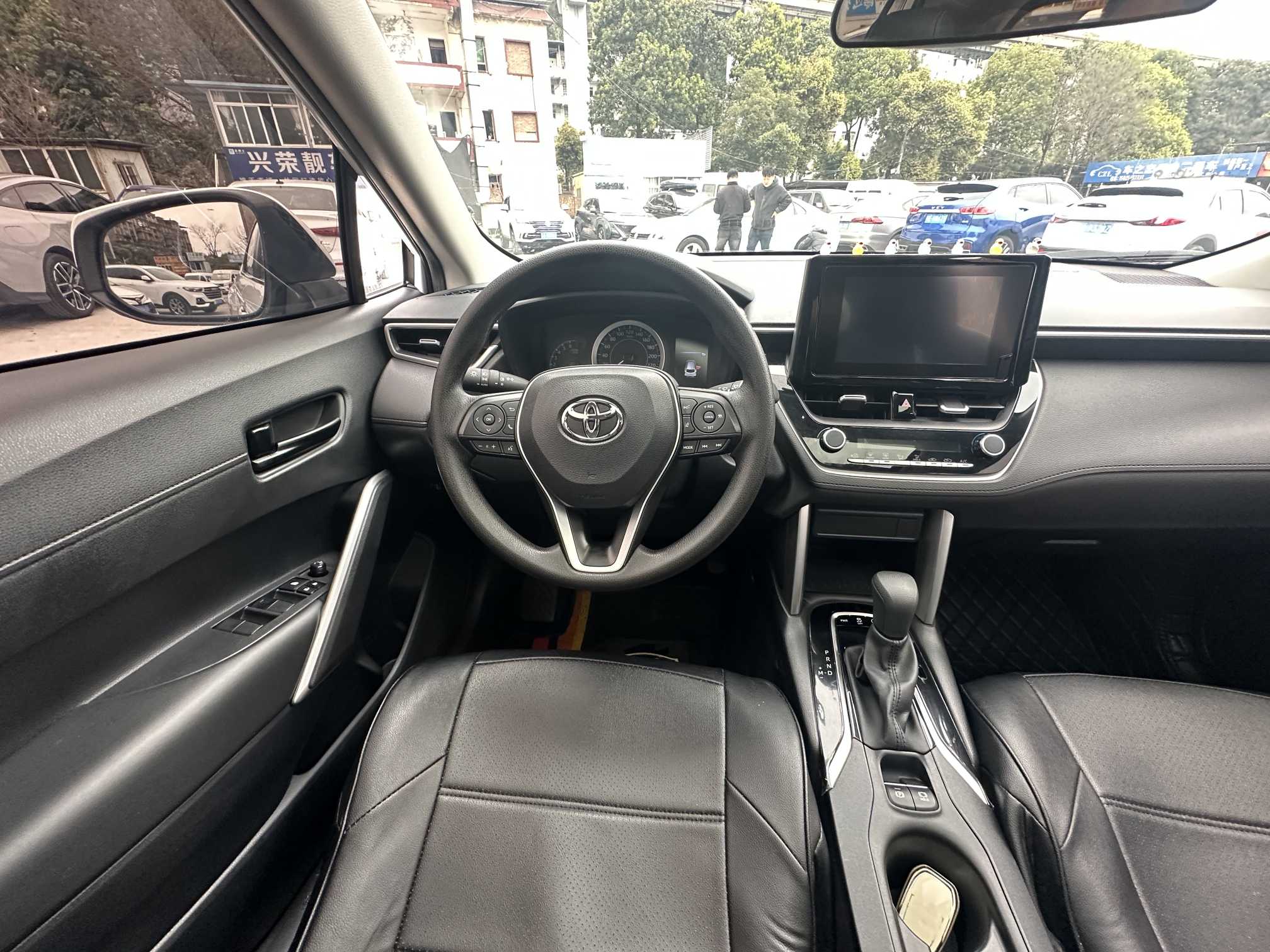 Toyota Frontlander 2023 car image #17