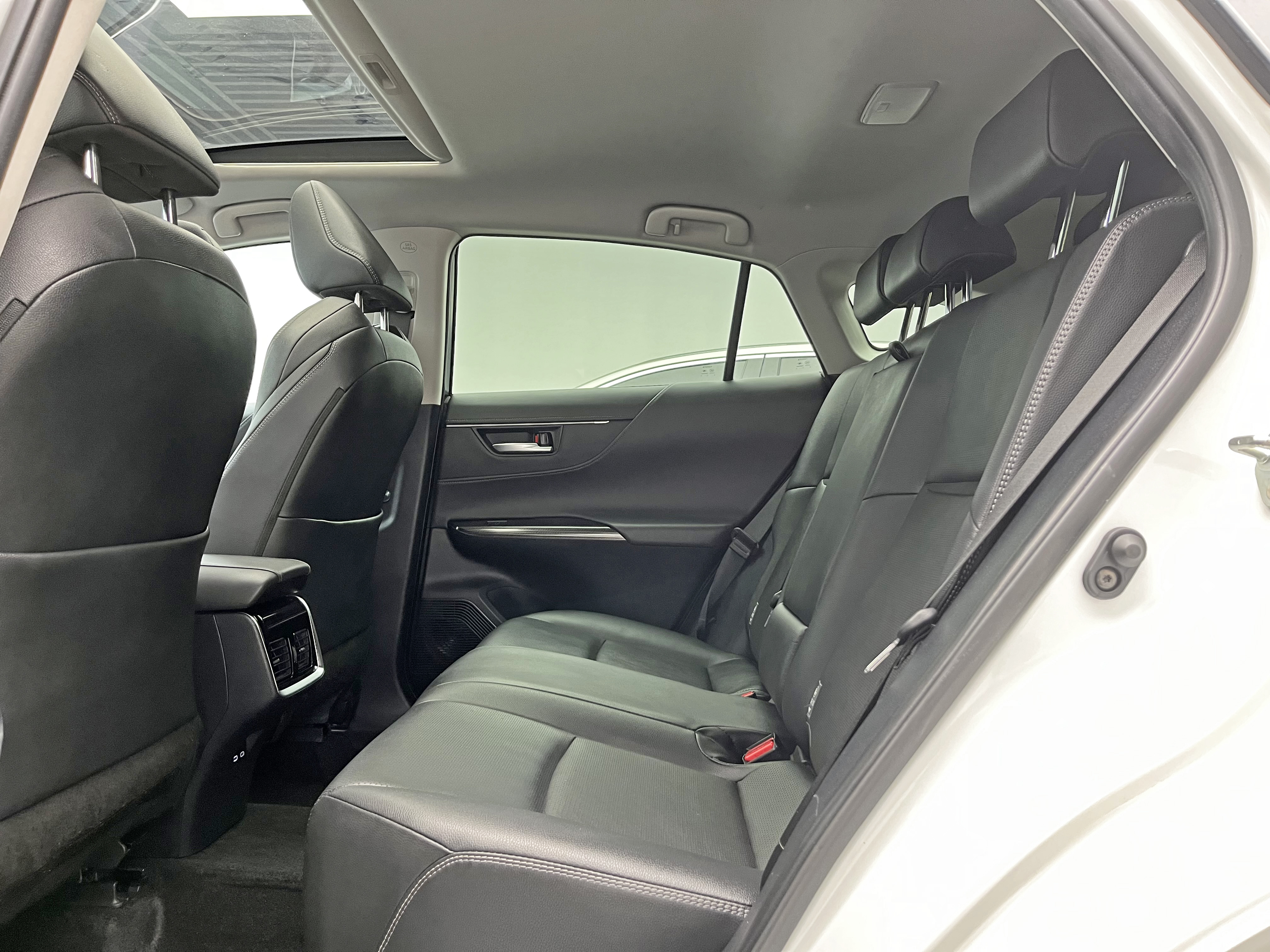 Toyota Venza 2024 car image #17