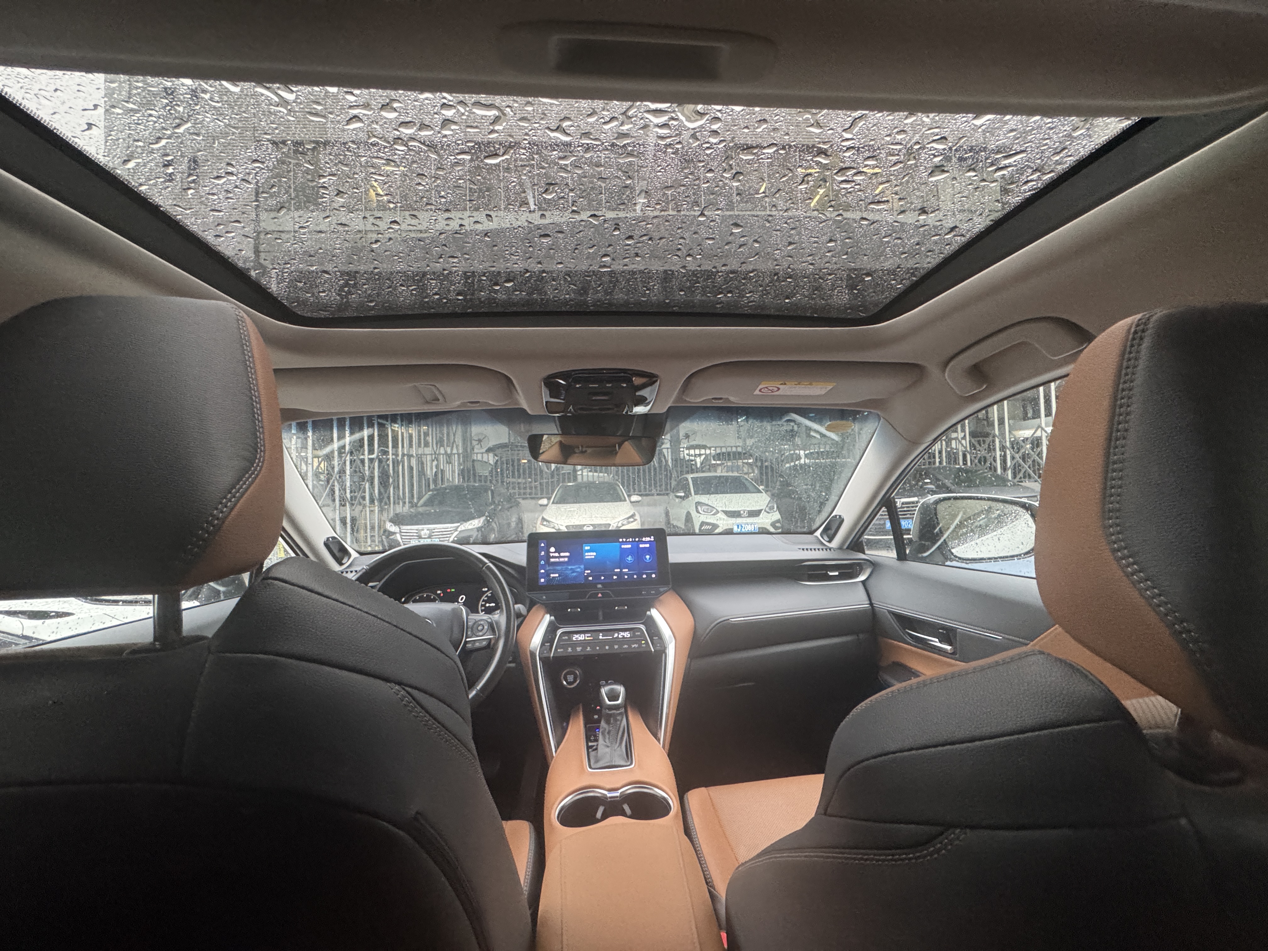 Toyota Venza 2024 immagine di auto #17