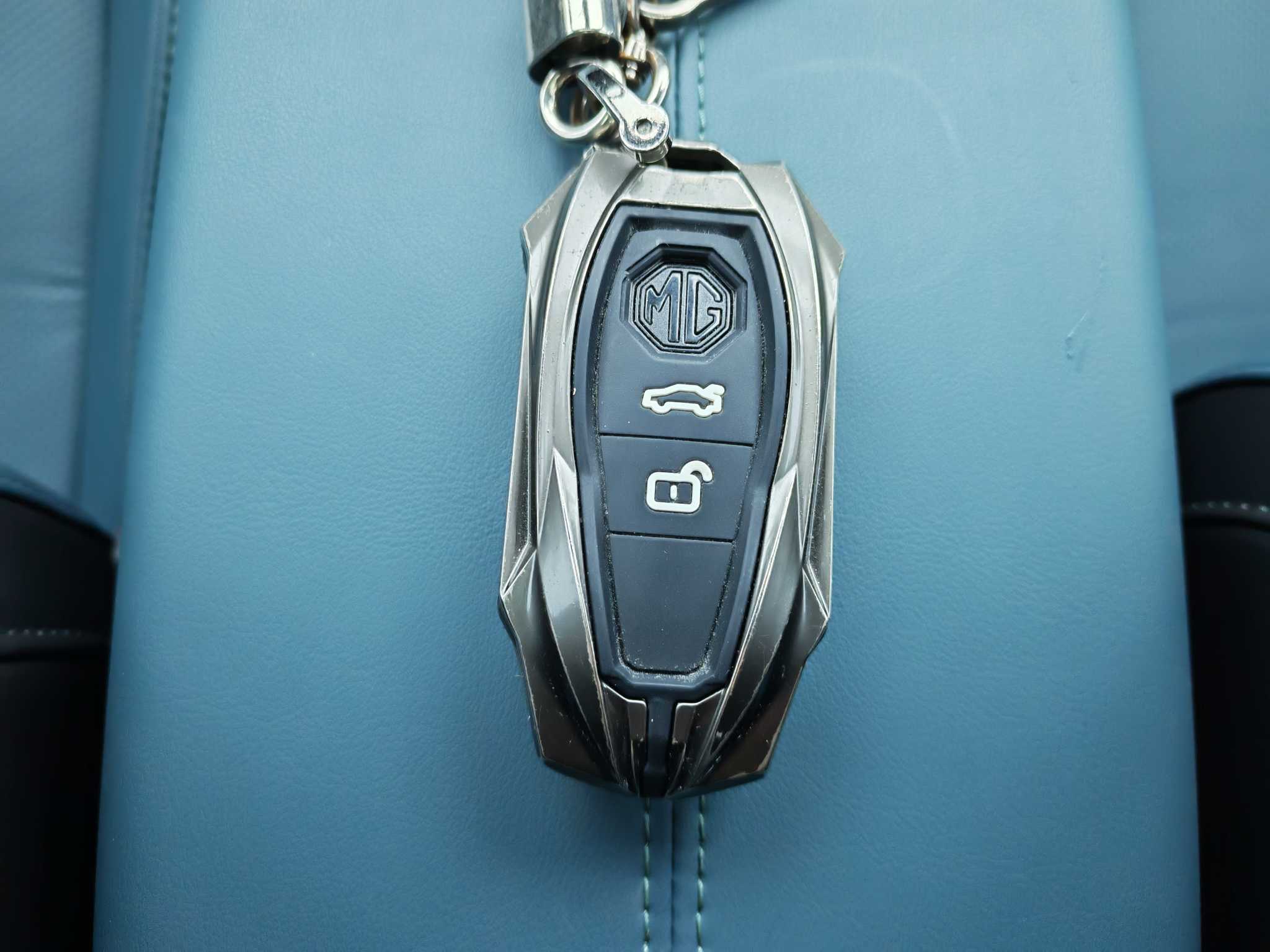 MG 7 2023 car image #17