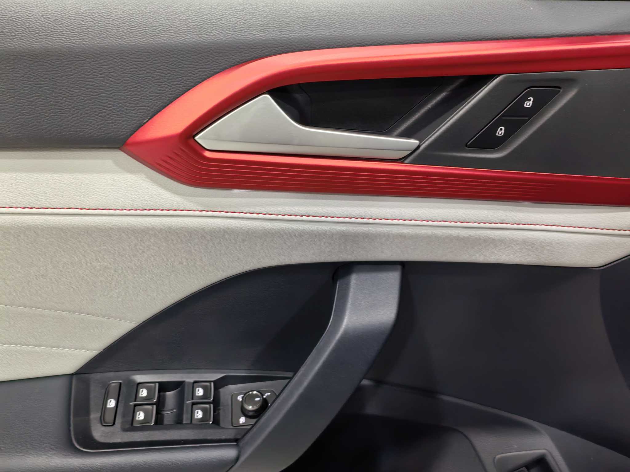 Volkswagen Tharu 2023 car image #17