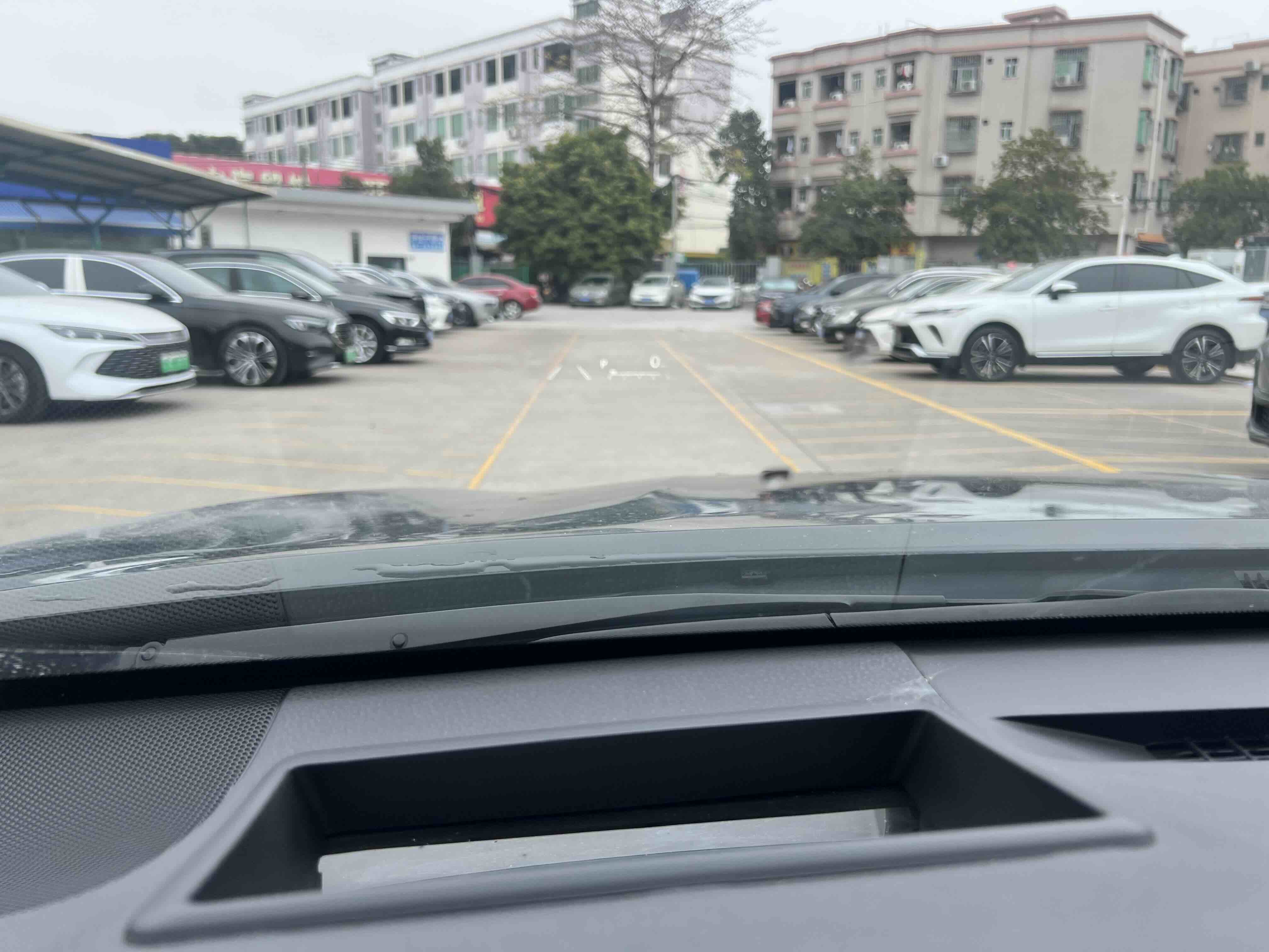 Toyota Camry 2023 immagine di auto #17