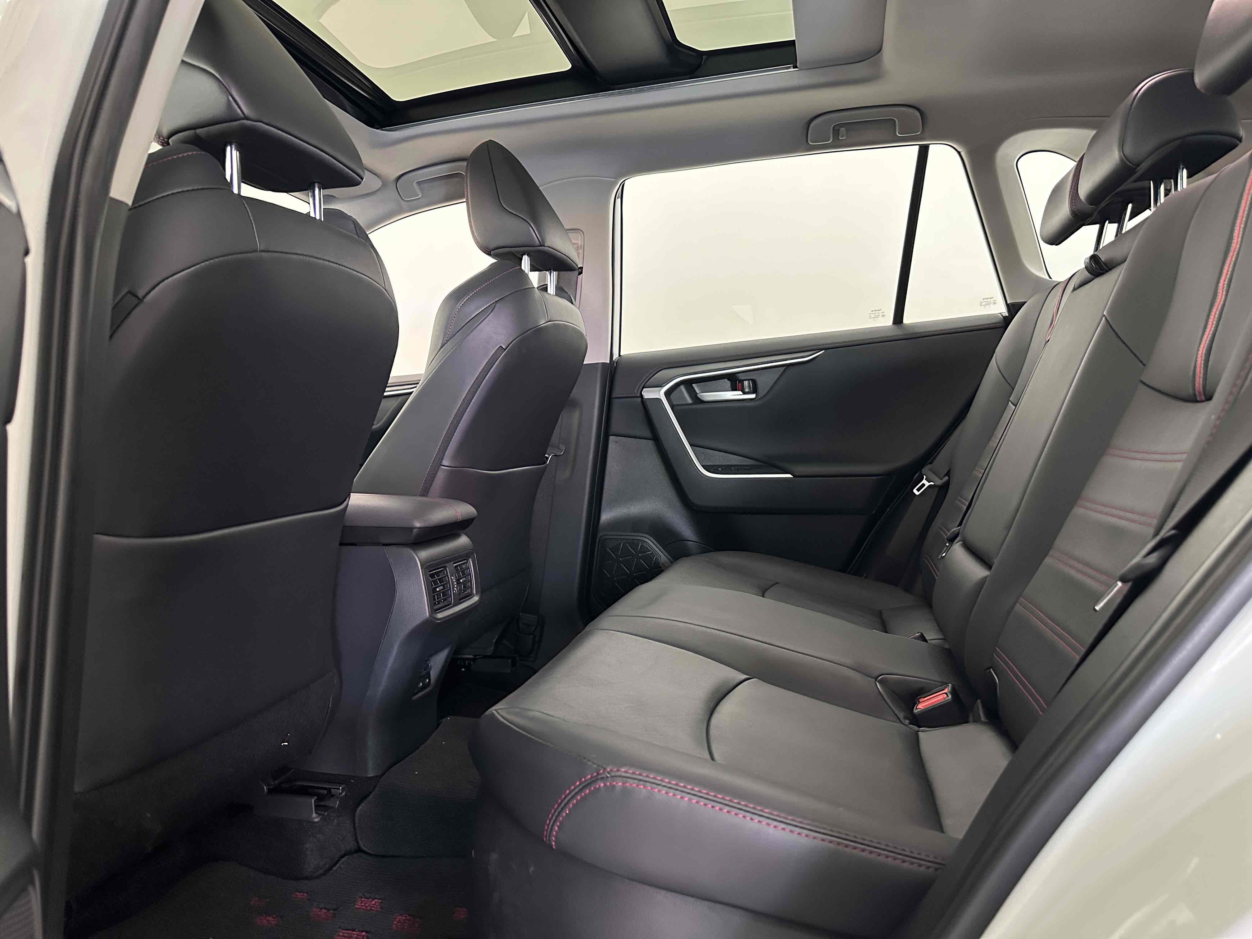 Toyota Wildlander New Energy 2023 #17 Toyota Wildlander New Energy 2023 car image #17