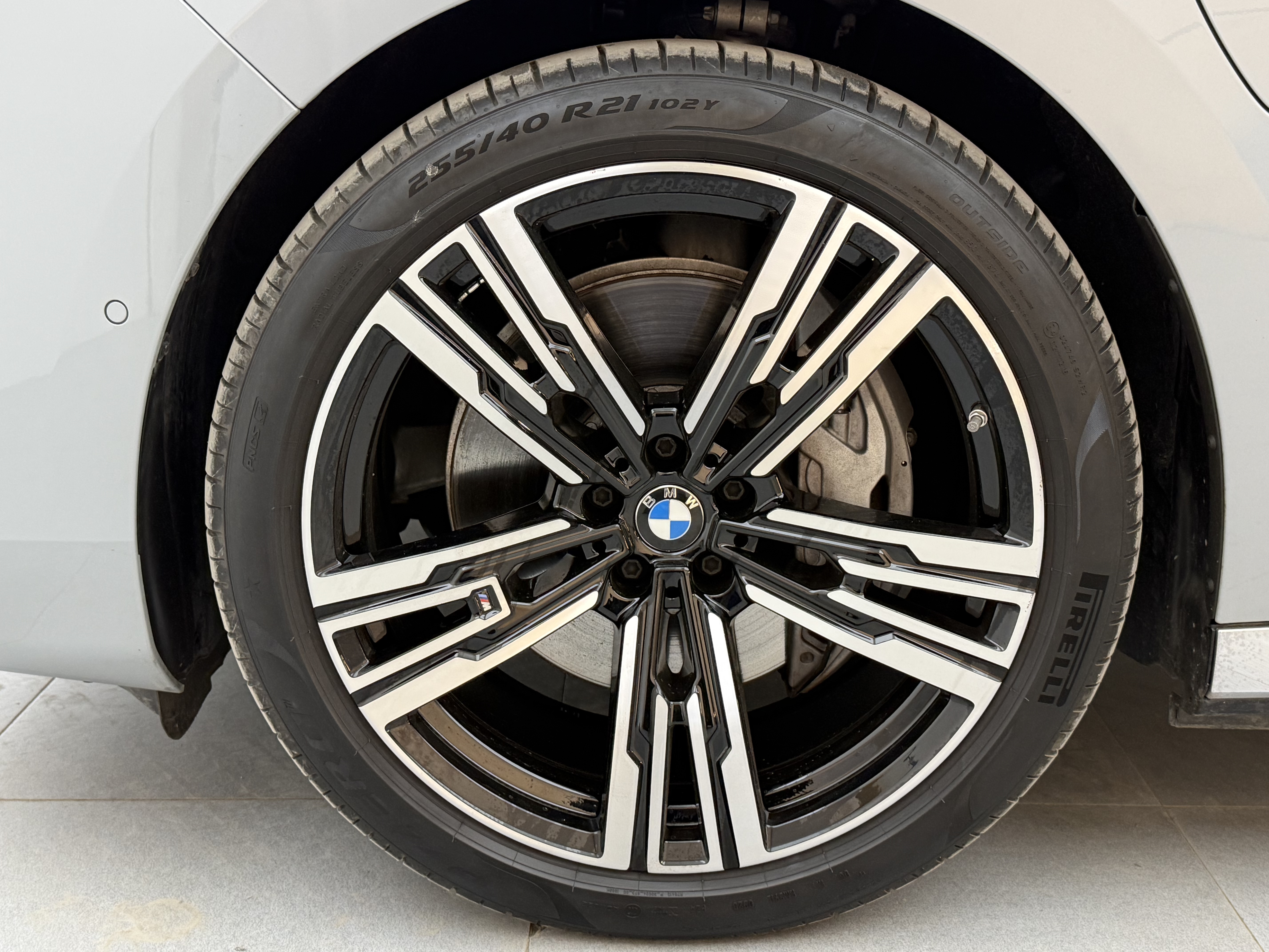 BMW i7 2025 #17 BMW i7 2025 car image #17